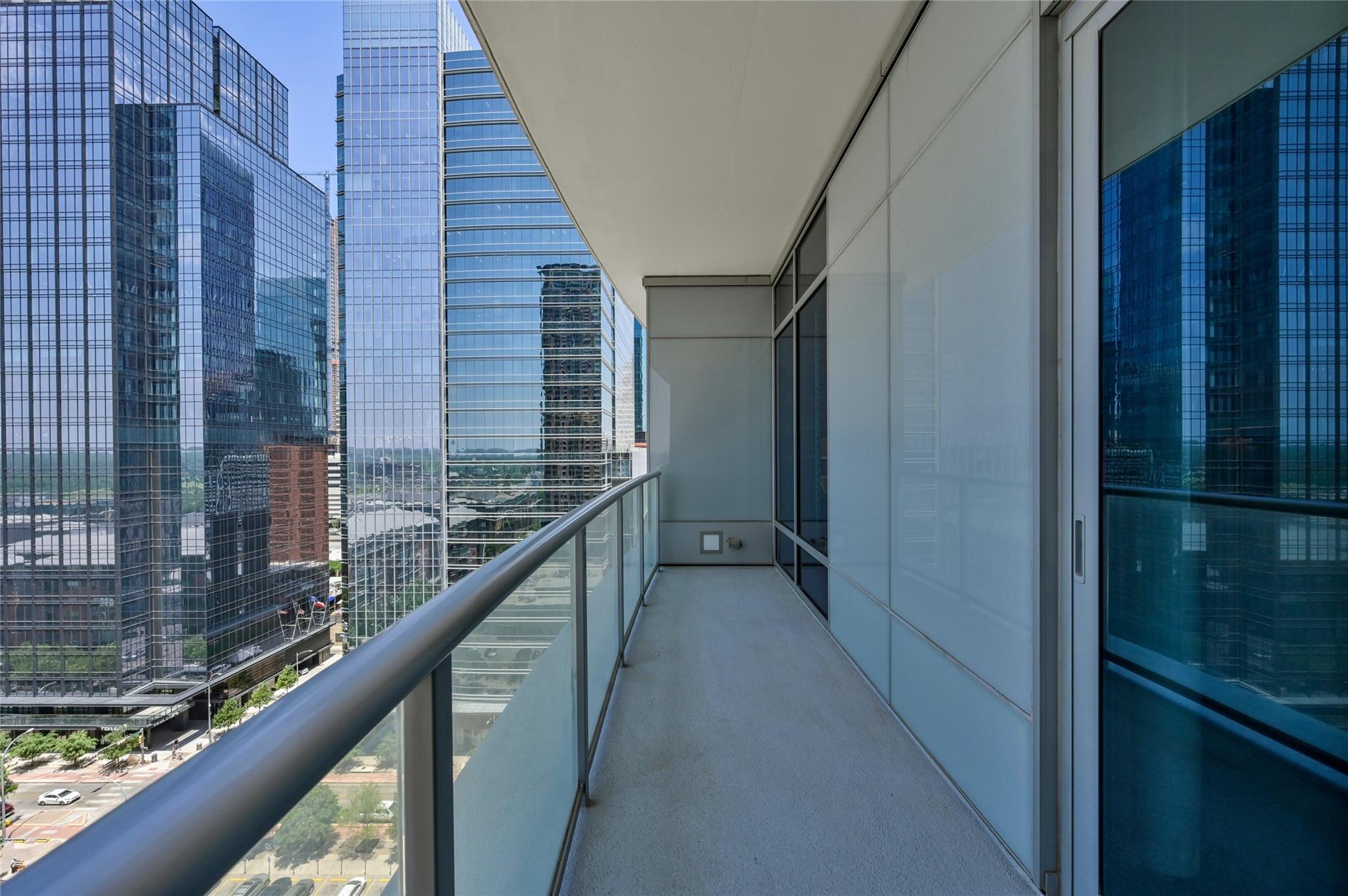 200 Congress Ave # 15A