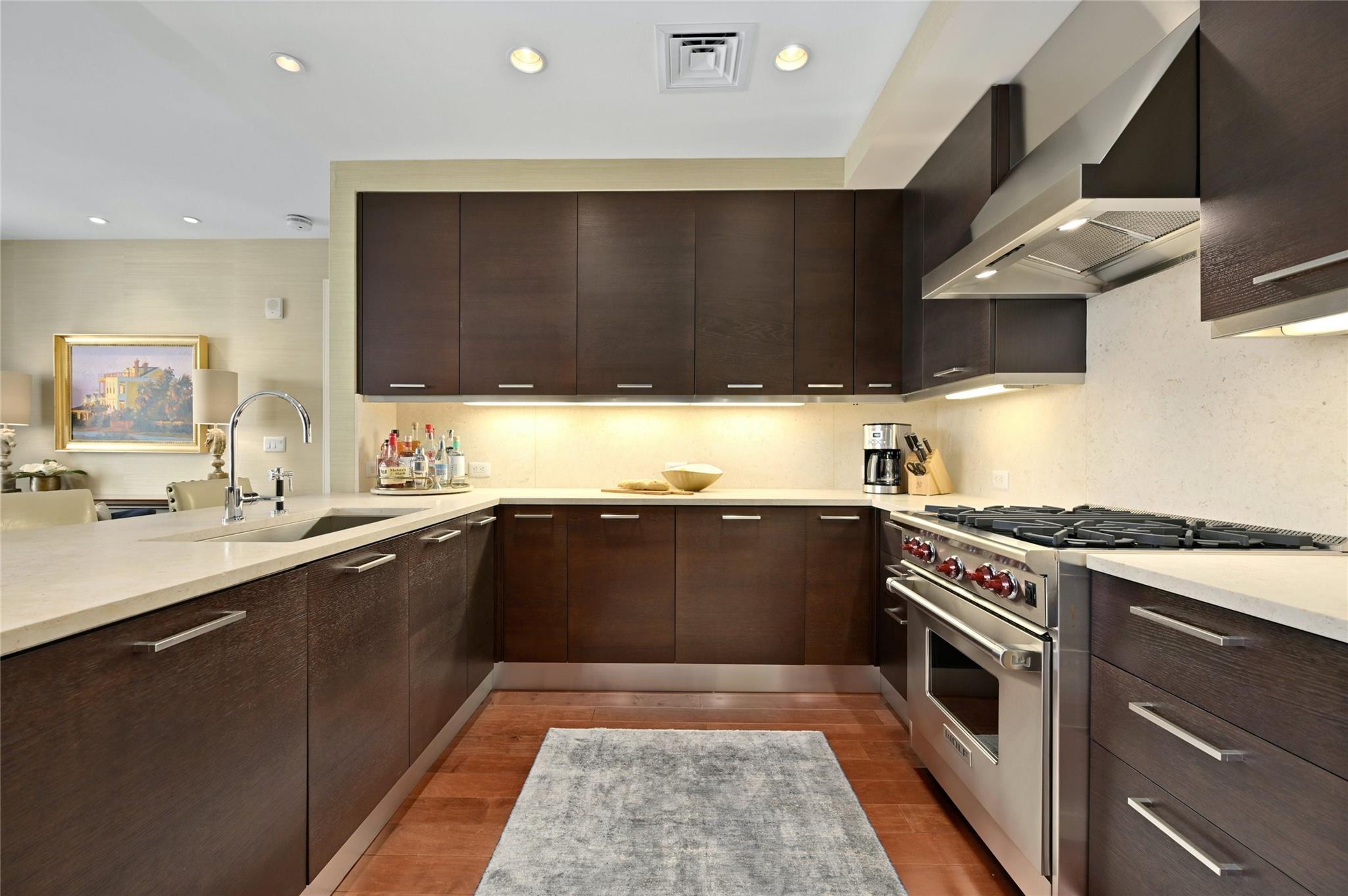 200 Congress Ave # 15A