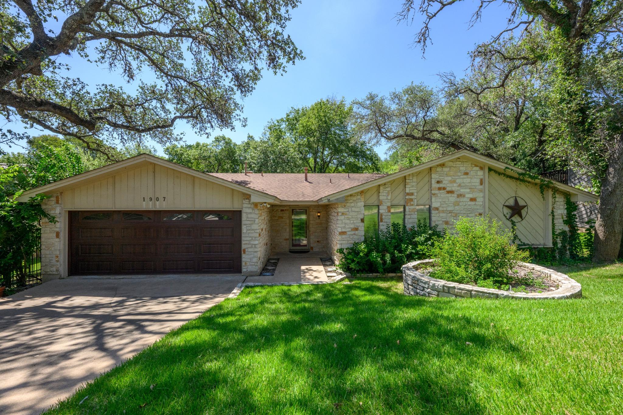 1907 Stoneridge RD