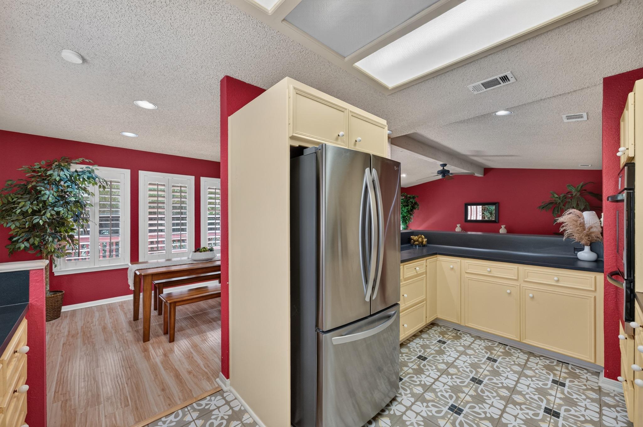 1907 Stoneridge RD