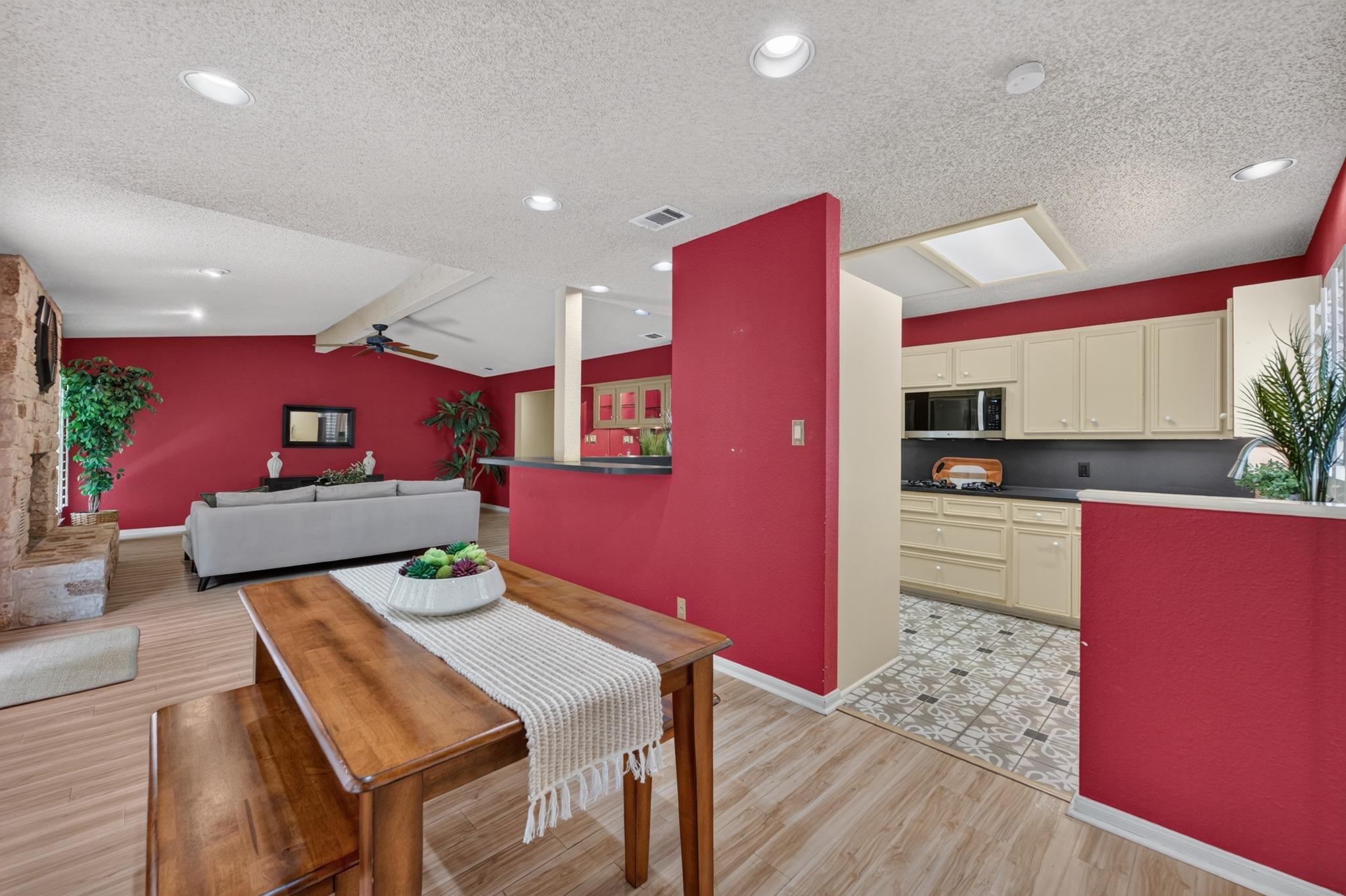 1907 Stoneridge RD