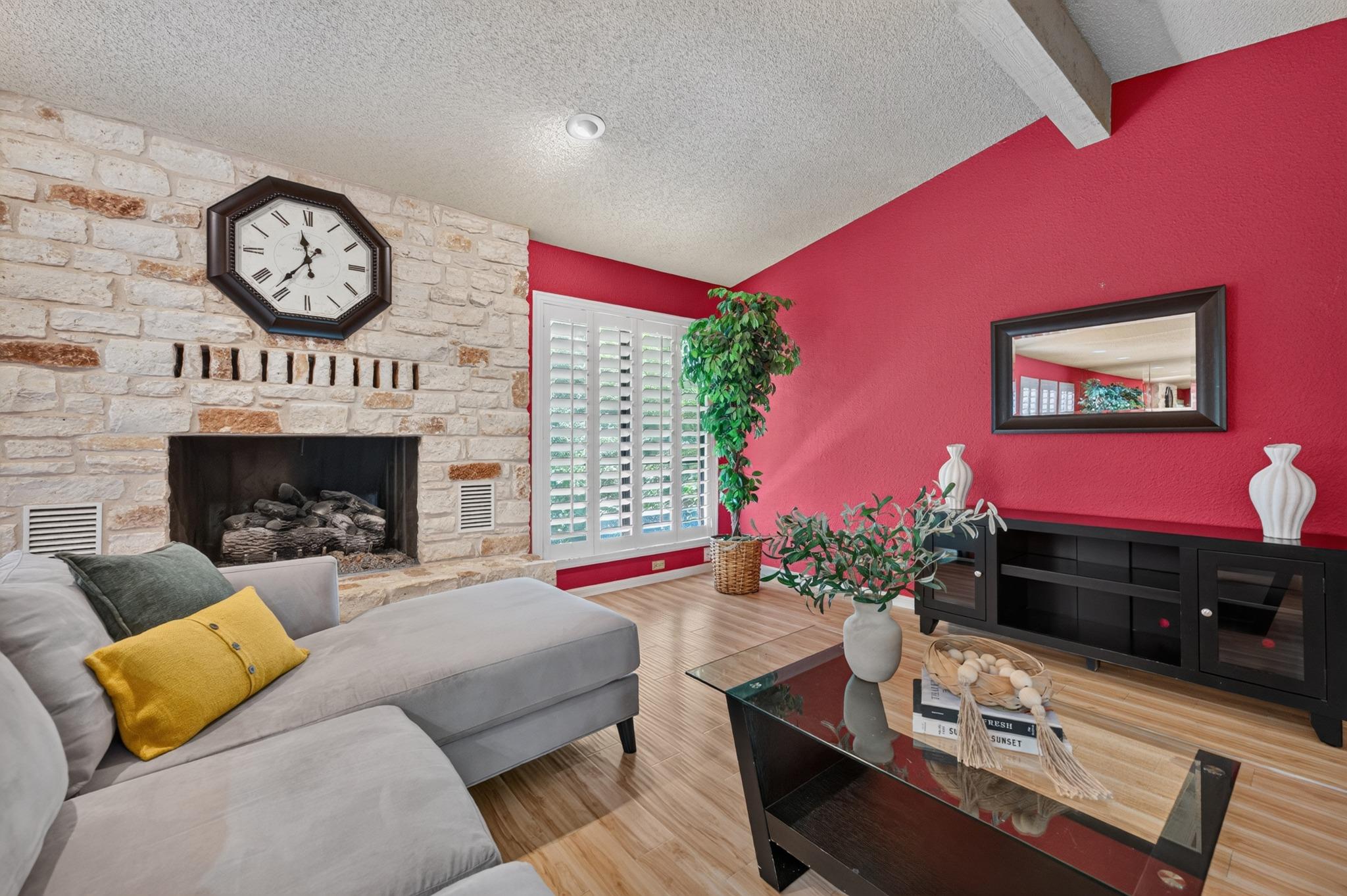 1907 Stoneridge RD