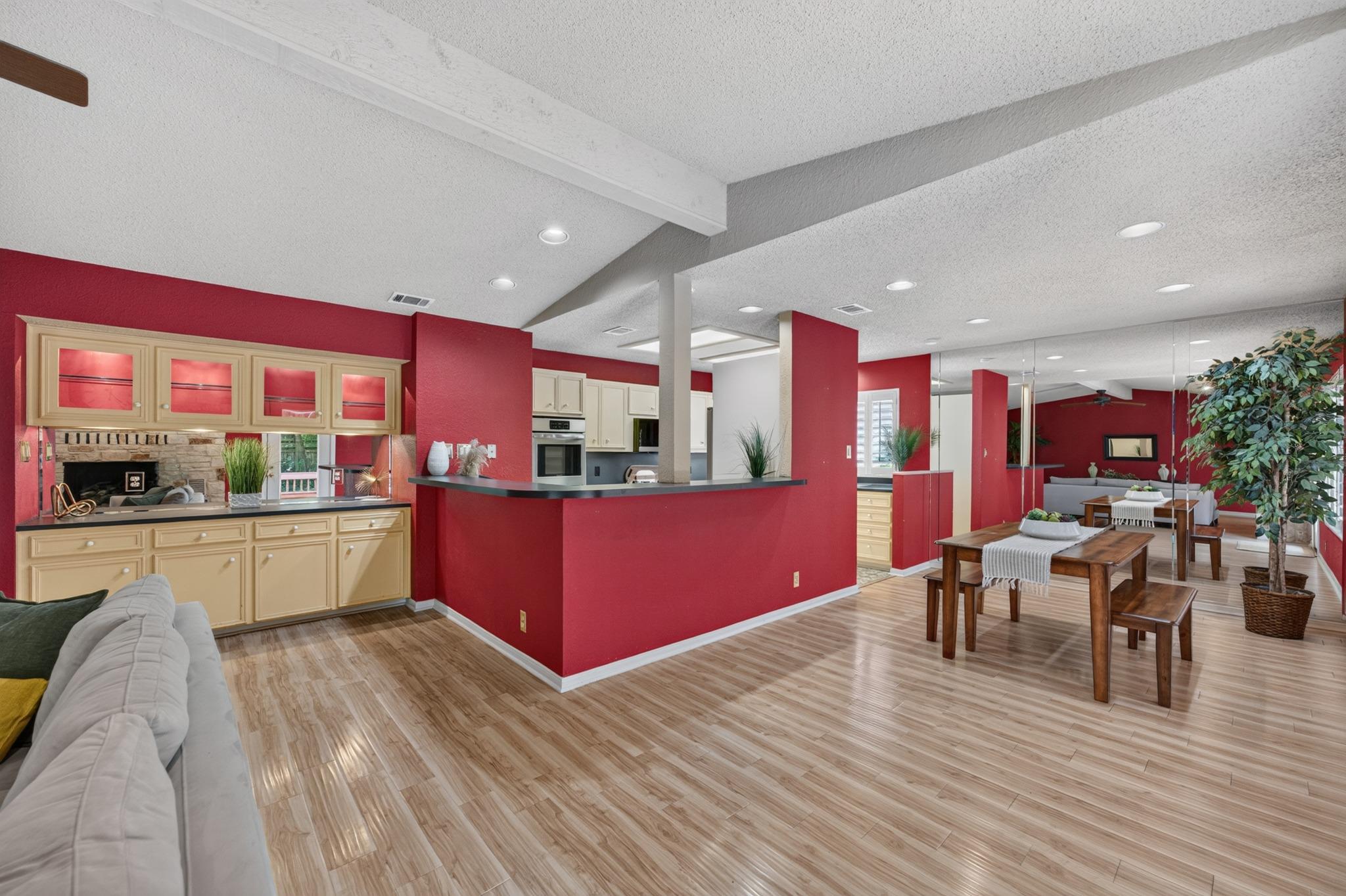 1907 Stoneridge RD