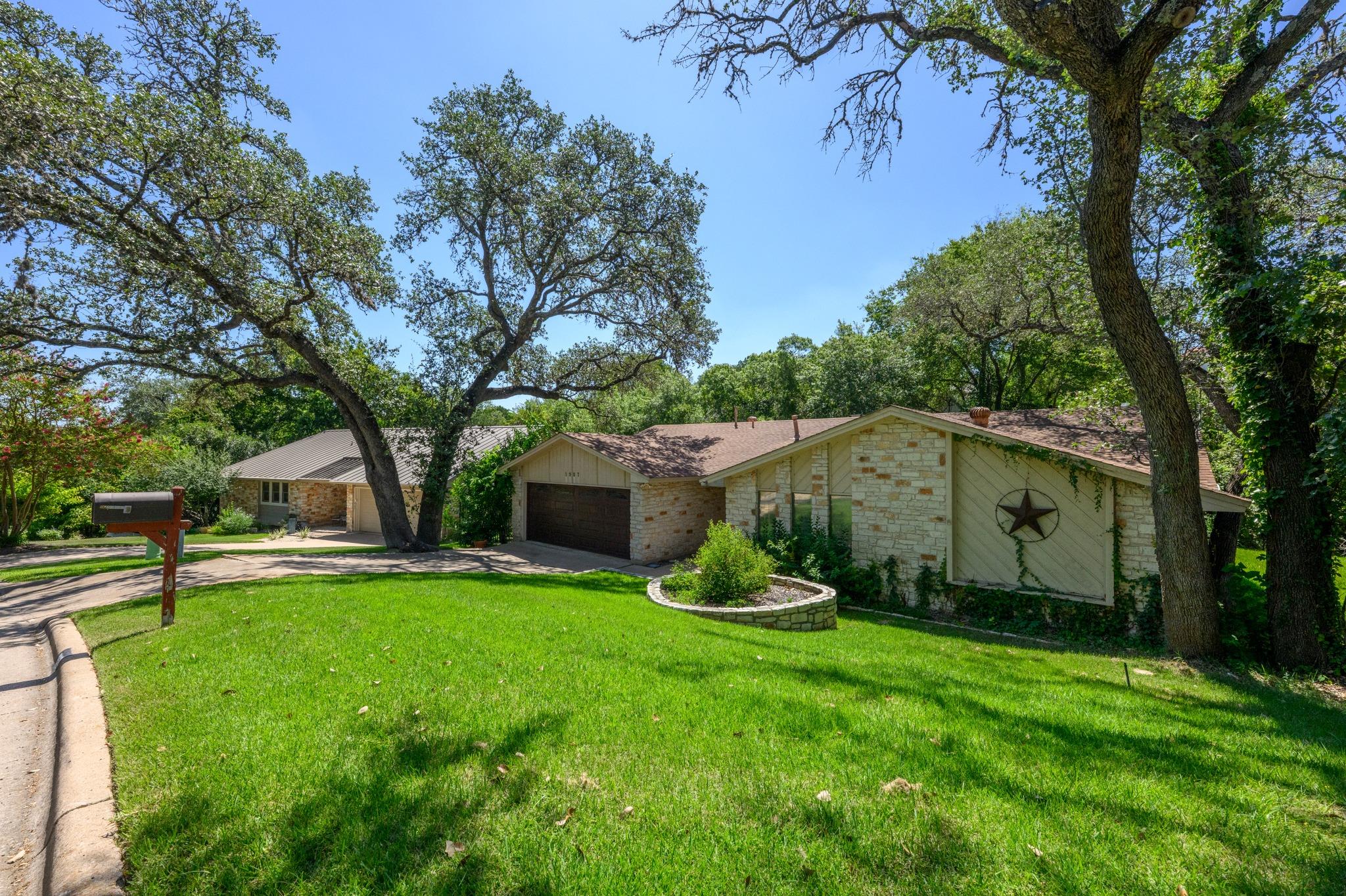 1907 Stoneridge RD