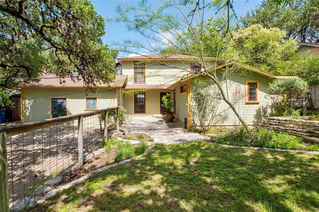 1305 Bonham TER