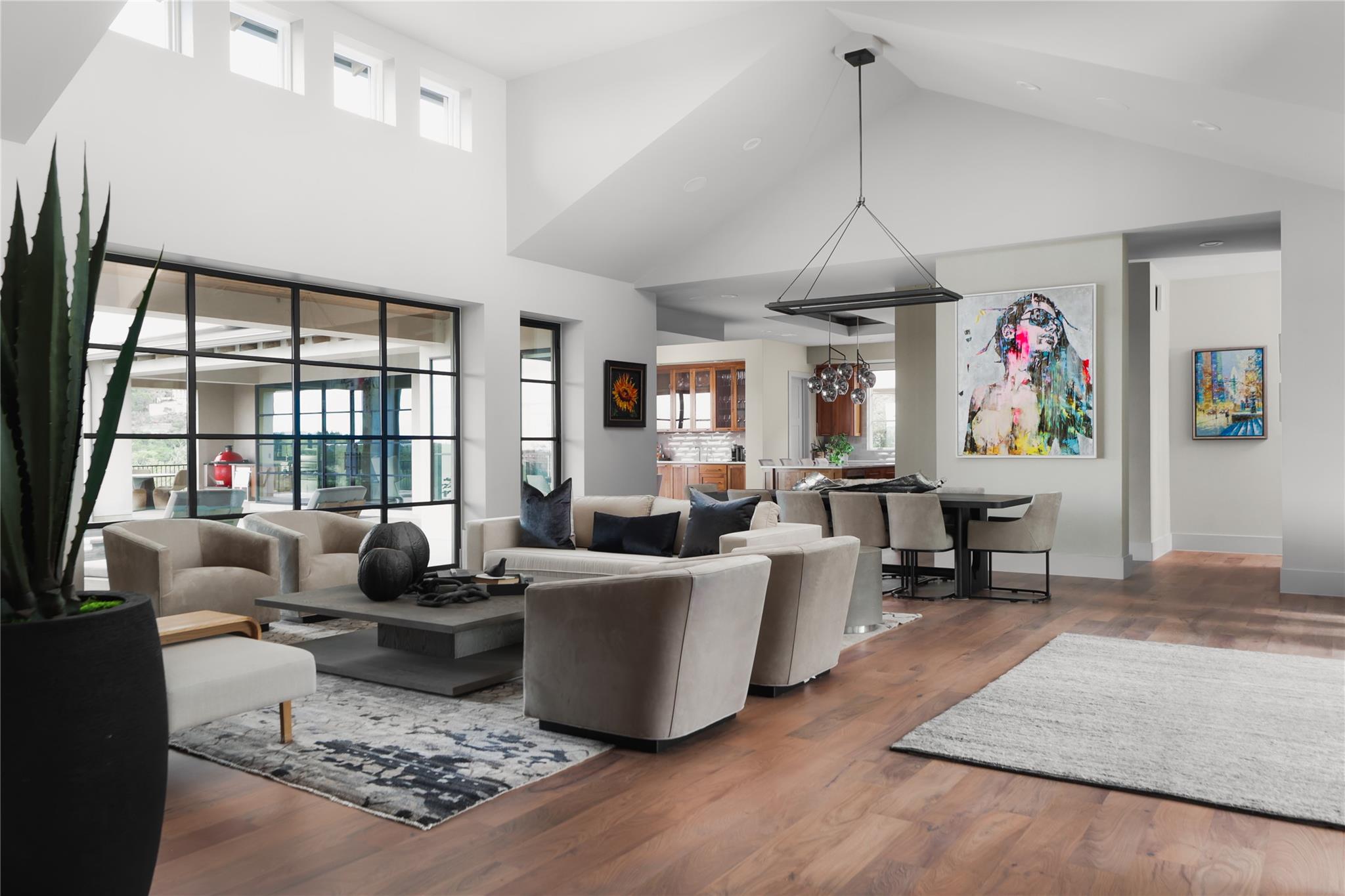4717 Peralta LN
