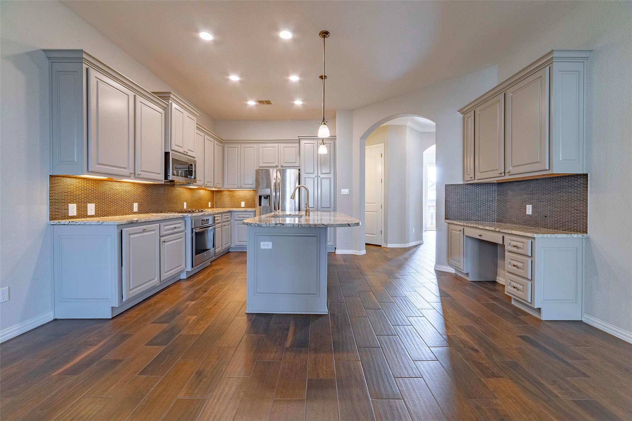 206 Cartwheel BND # 138