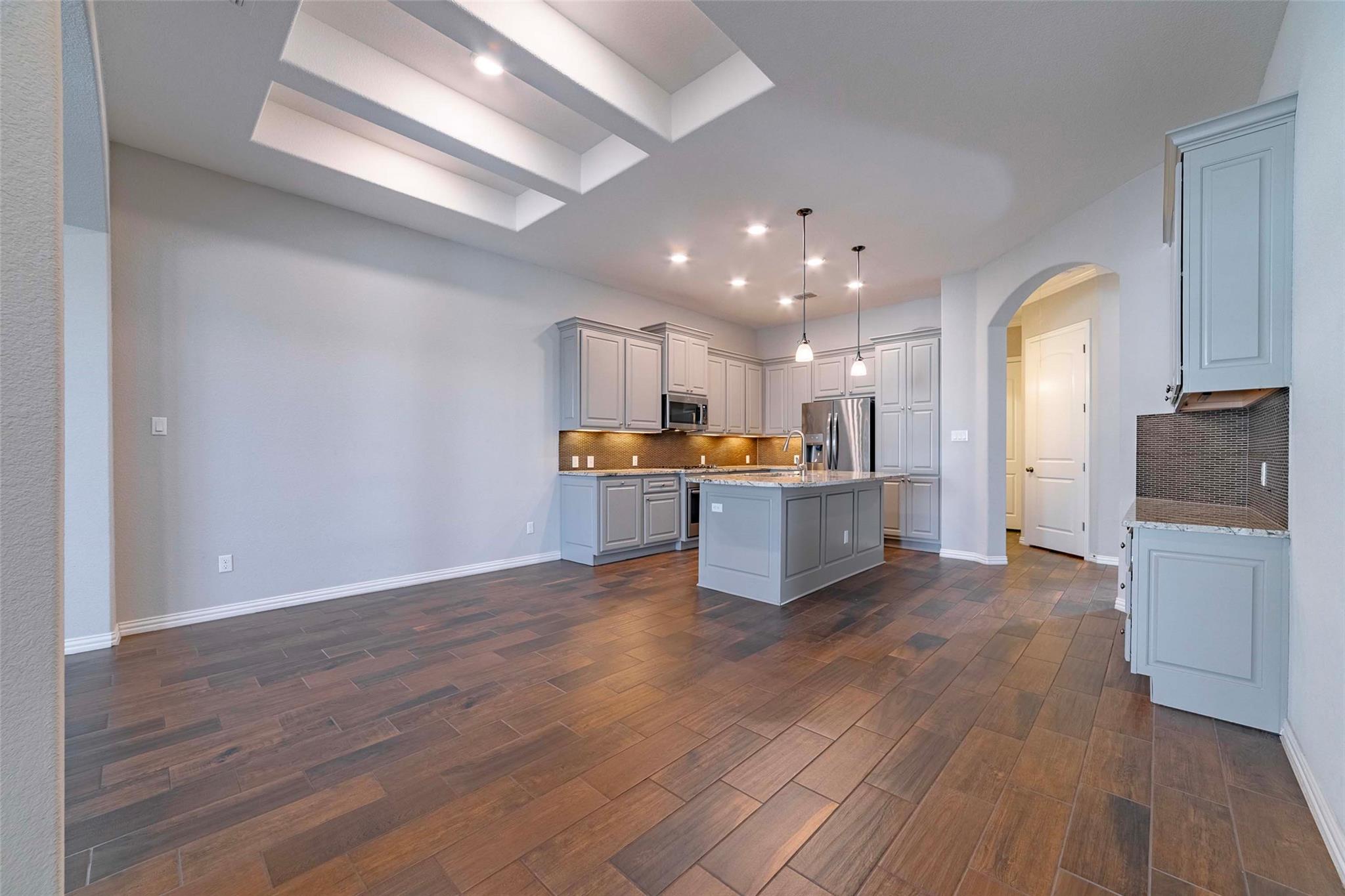 206 Cartwheel BND # 138