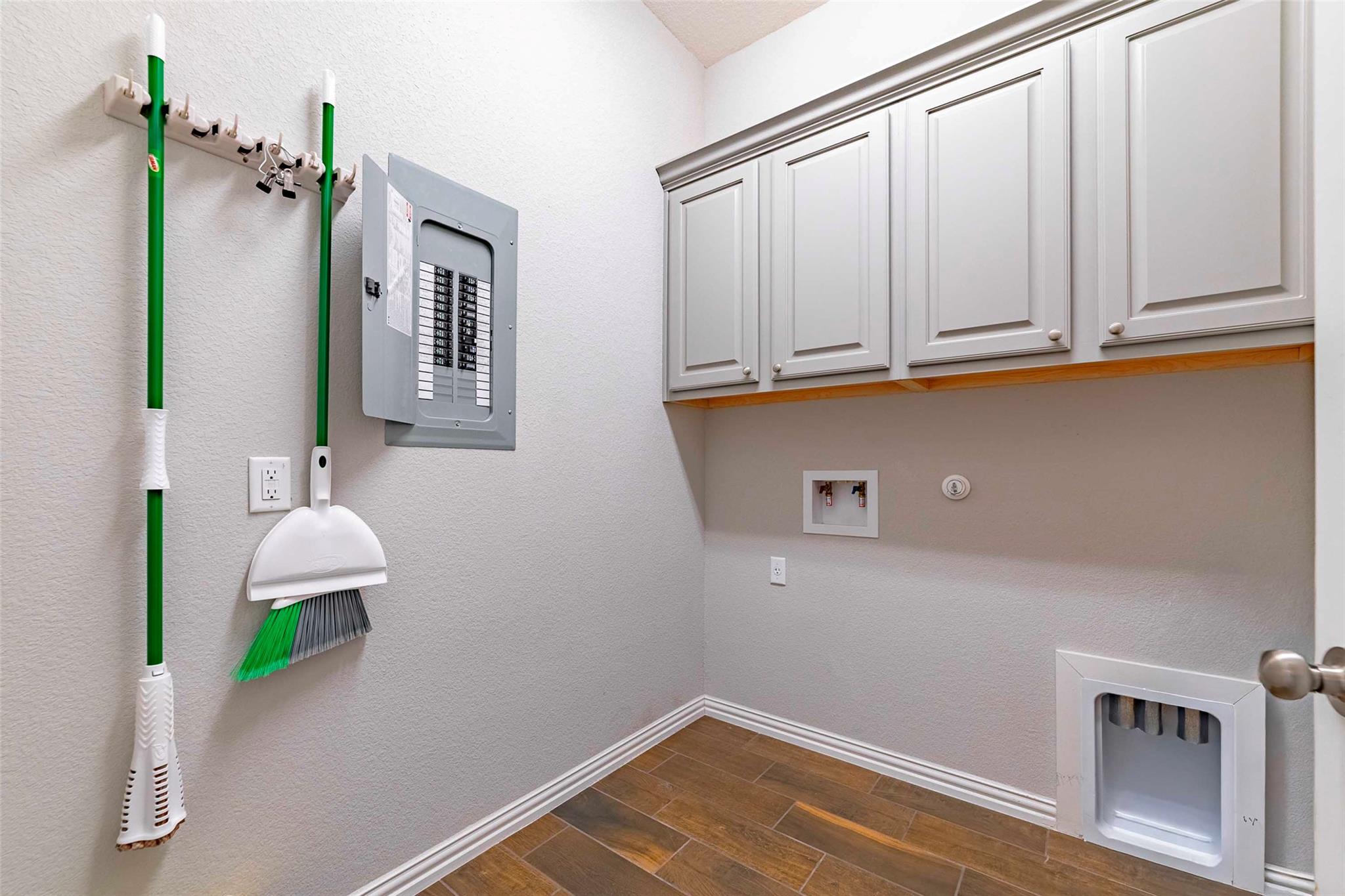 206 Cartwheel BND # 138