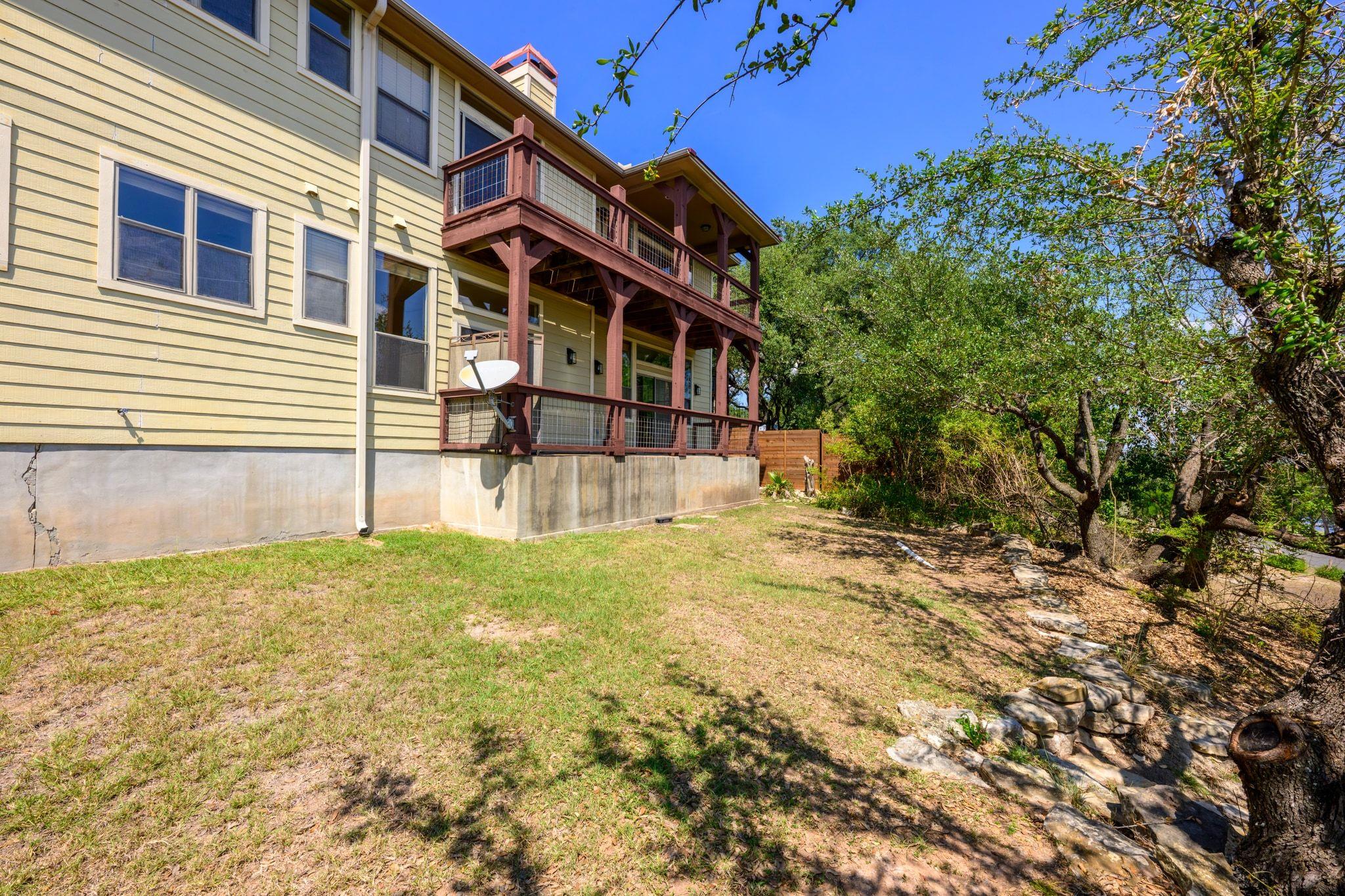 1101 OAK HURST RD # 100