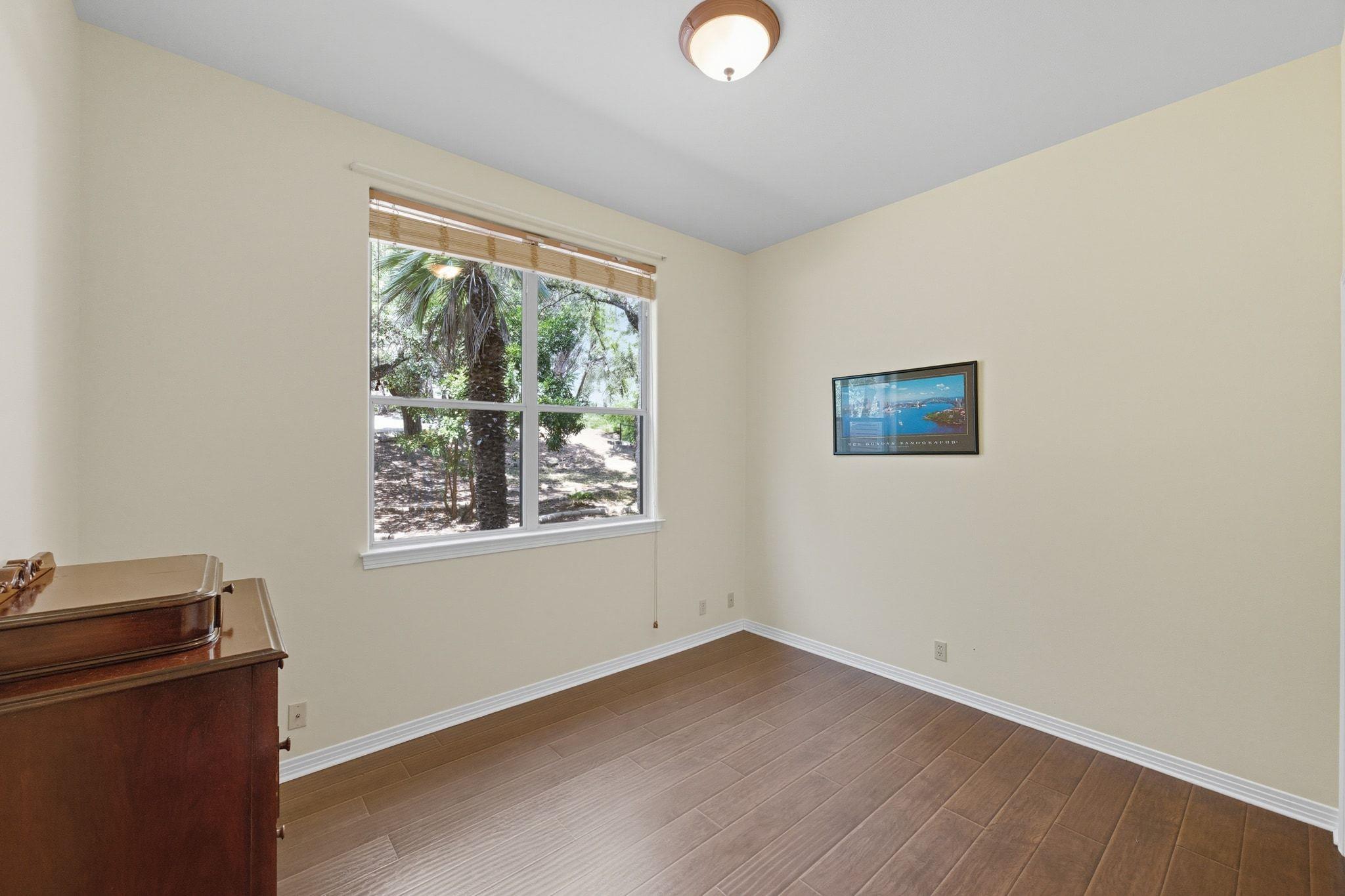 1101 OAK HURST RD # 100