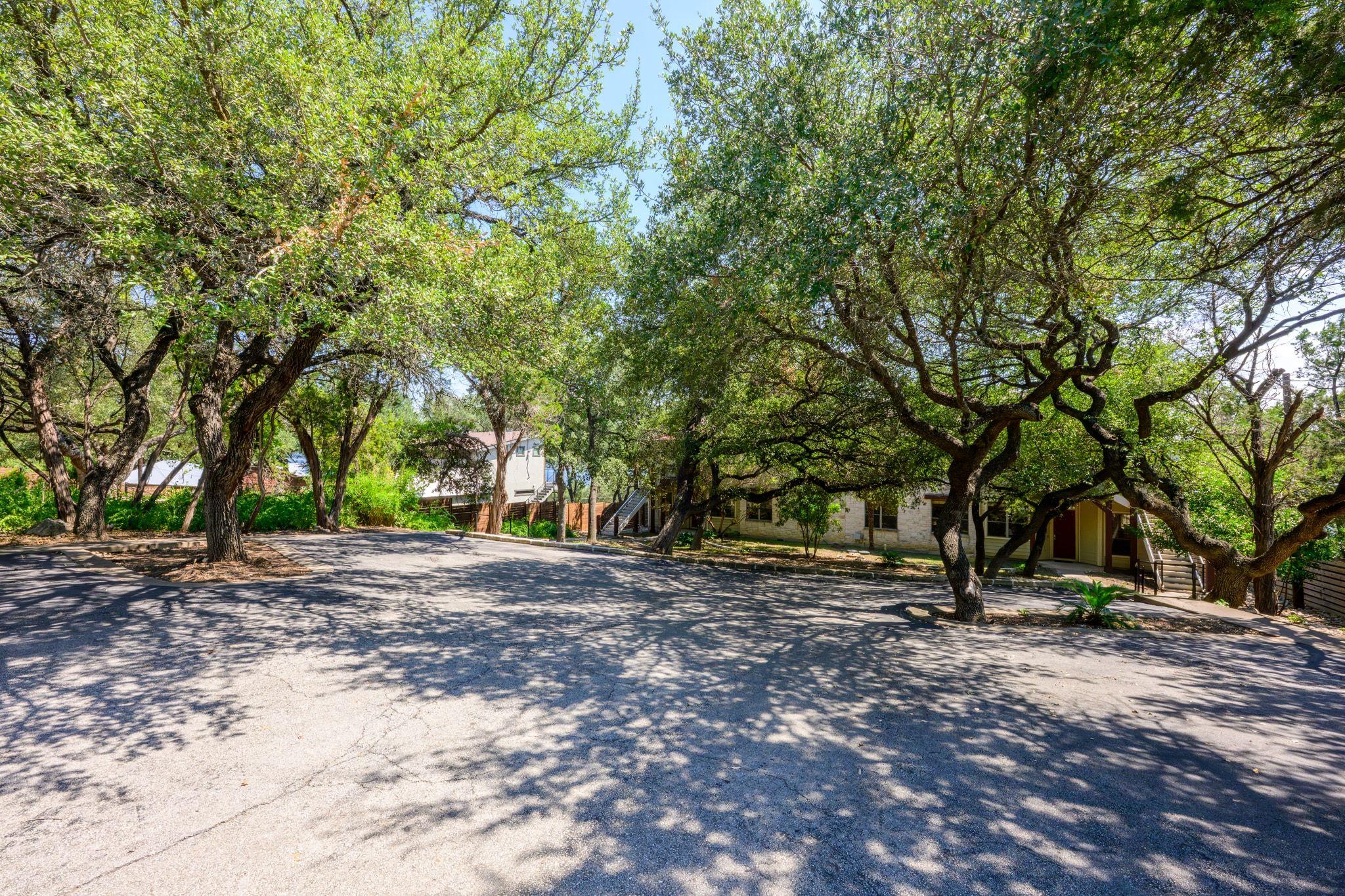 1101 OAK HURST RD # 100