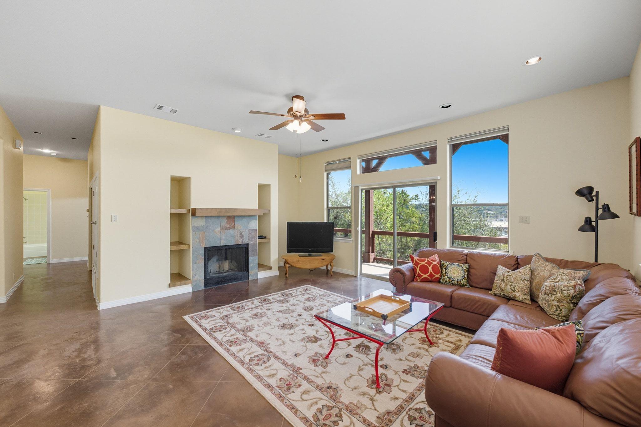 1101 OAK HURST RD # 100
