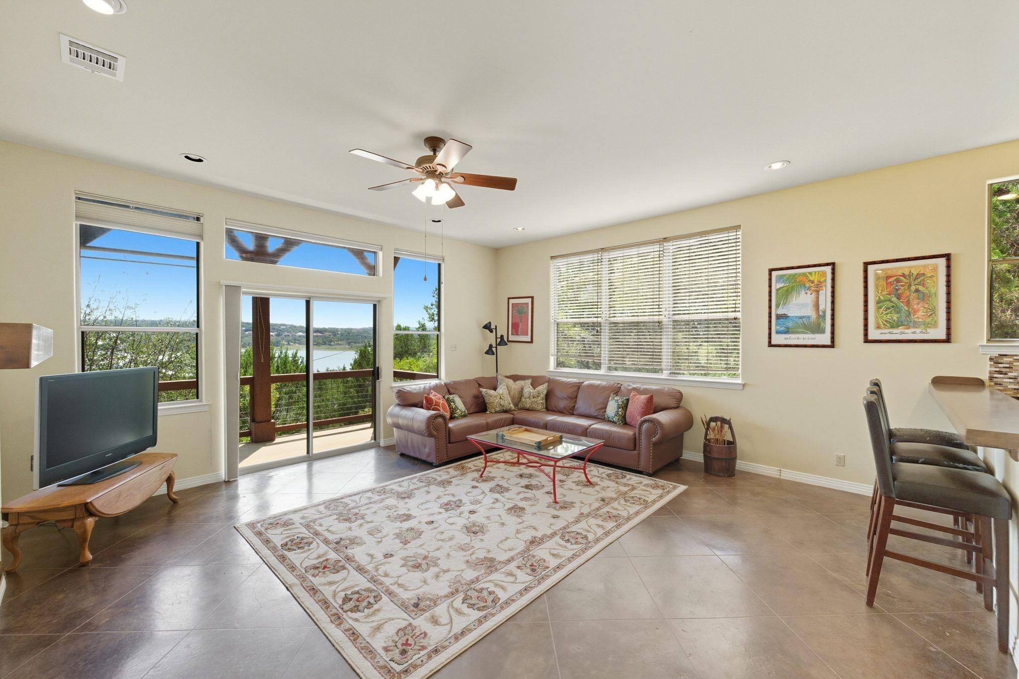 1101 OAK HURST RD # 100