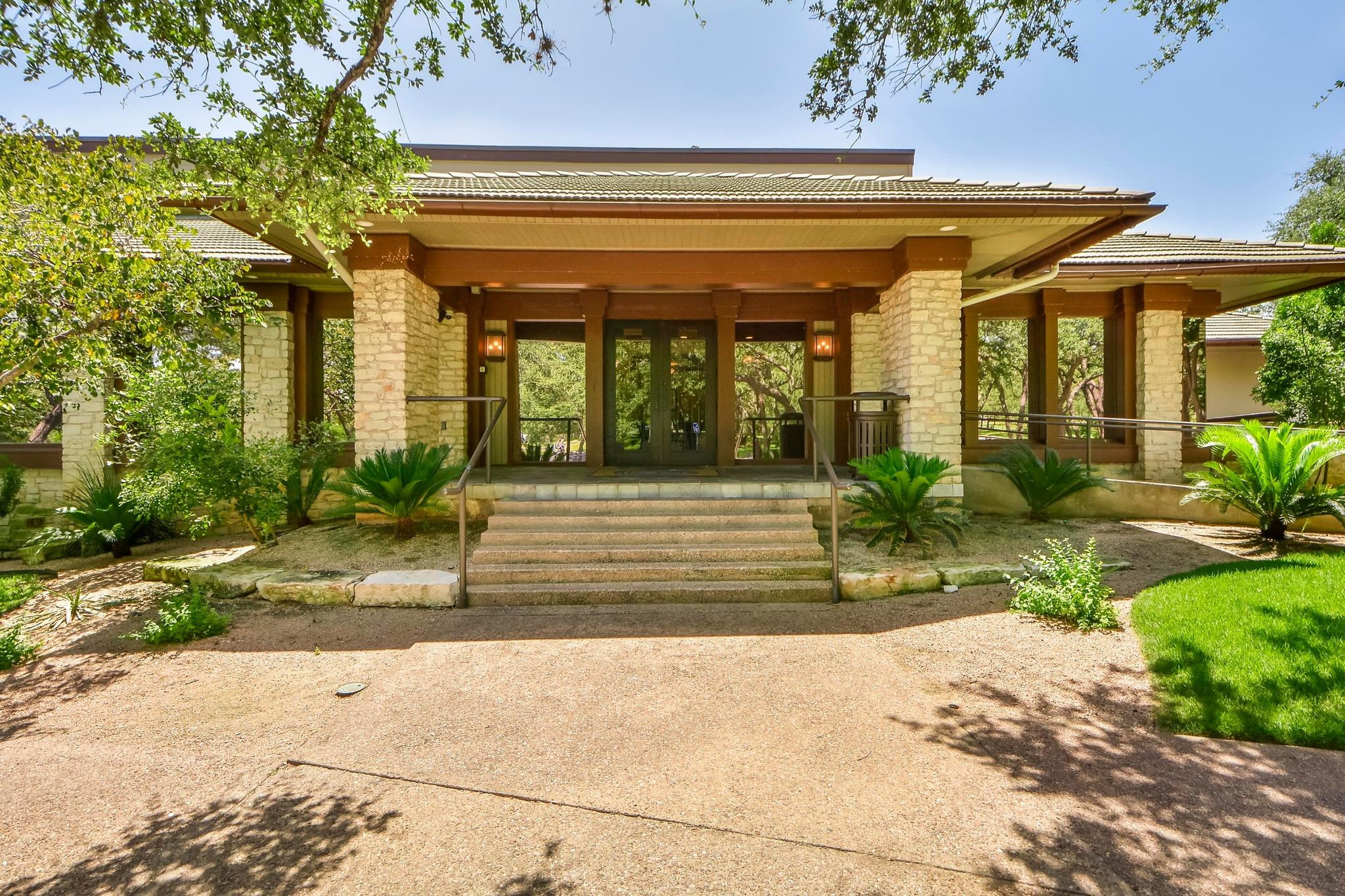 13 Autumn Oaks DR