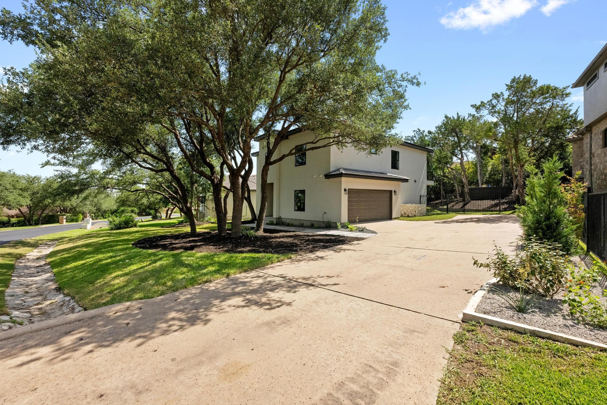 13 Autumn Oaks DR