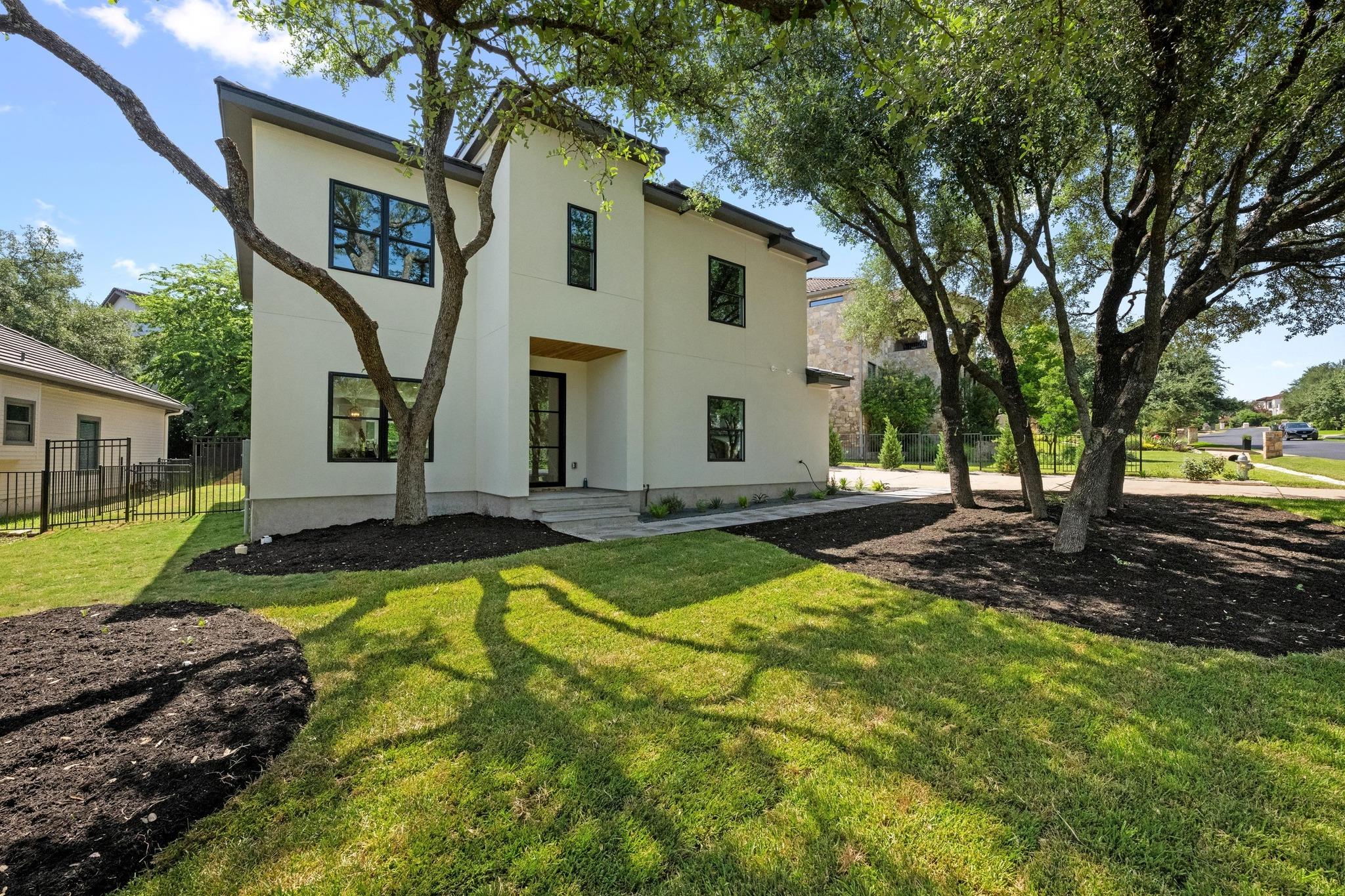 13 Autumn Oaks DR