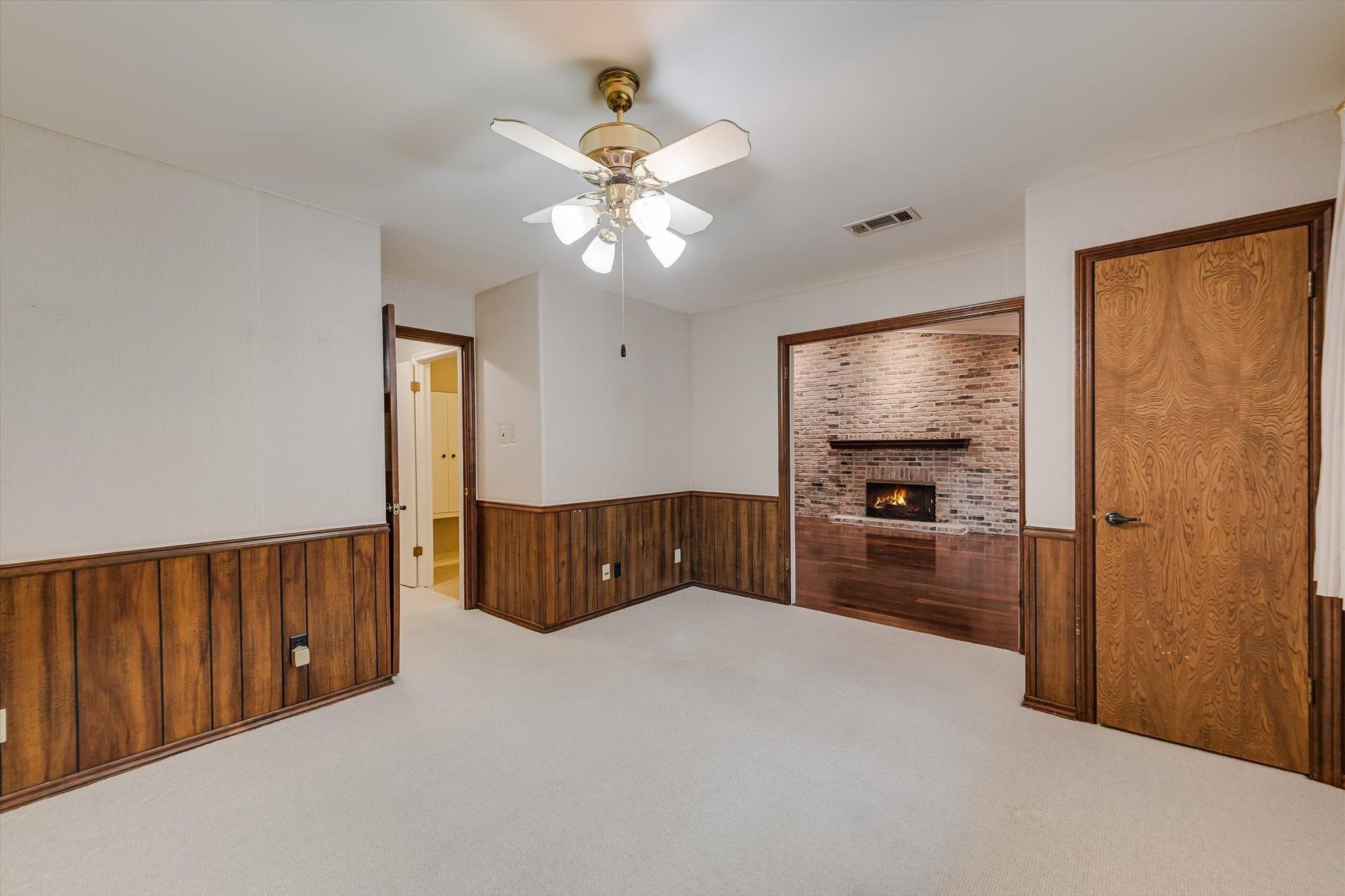 3805 Woodbrook CIR
