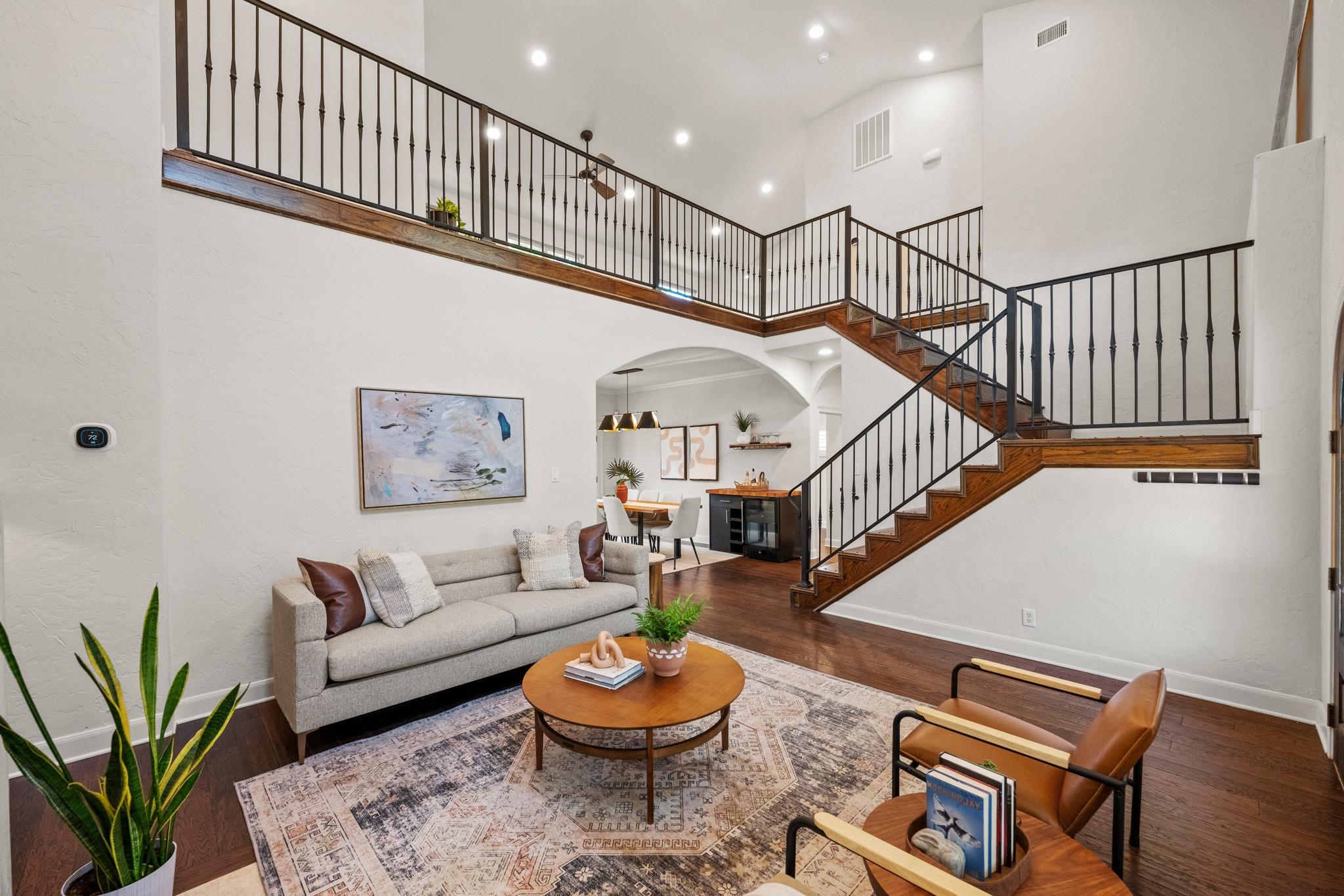2307 Alta Vista Ave