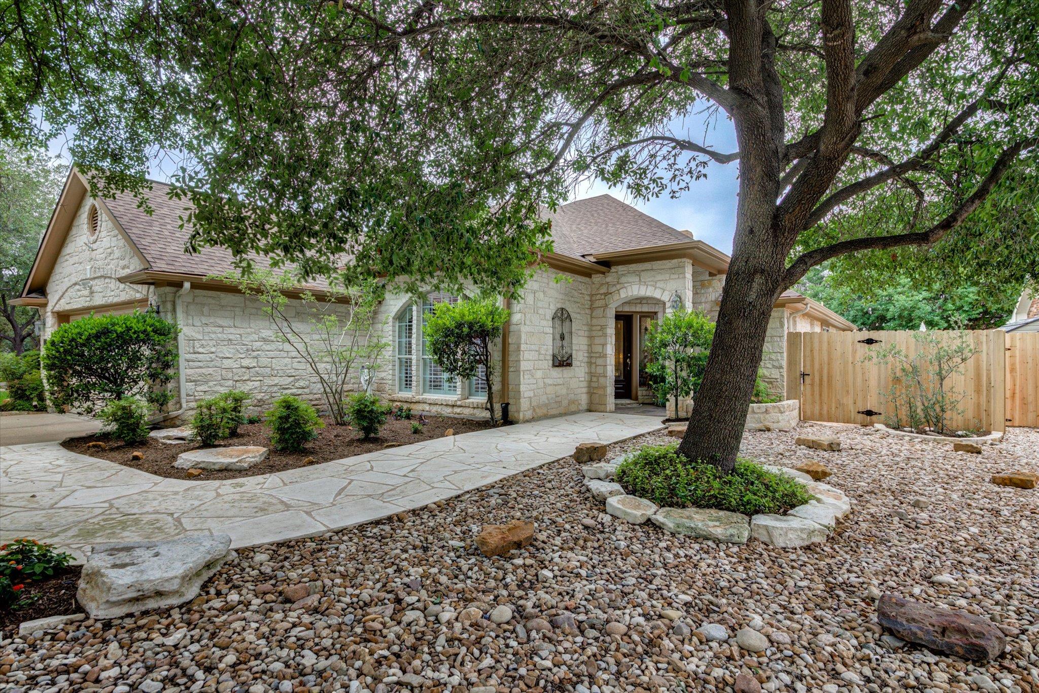 9413 La Puente DR