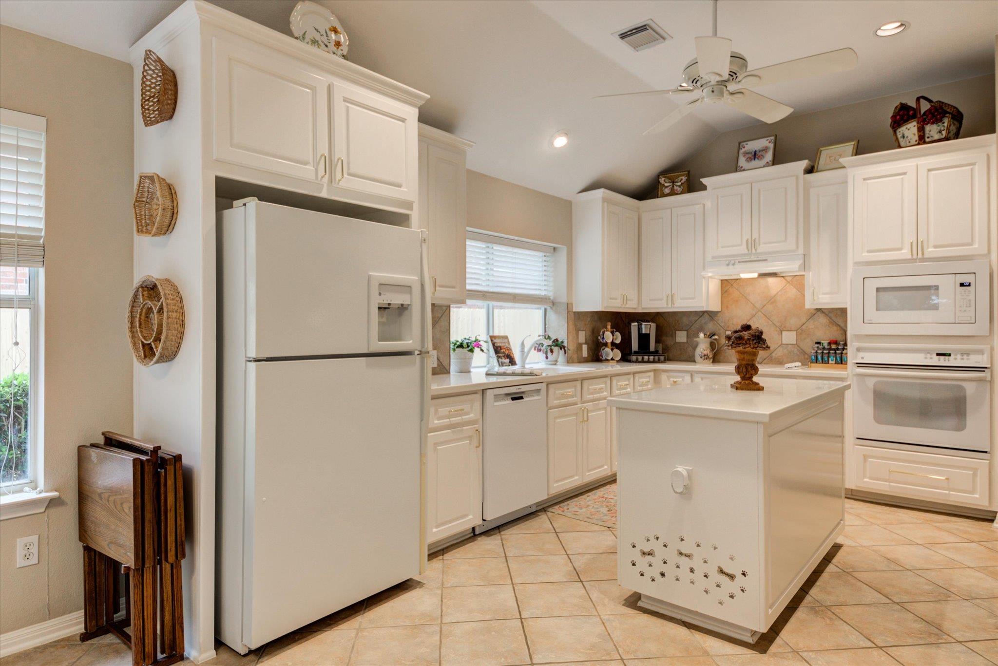 9413 La Puente DR