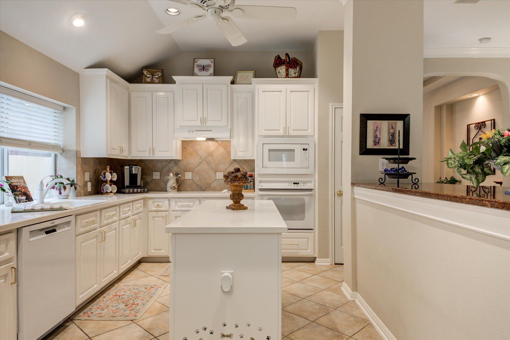 9413 La Puente DR