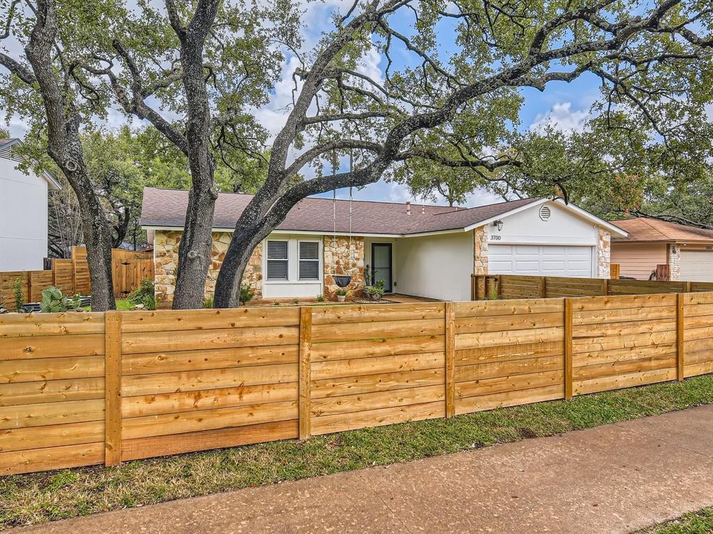 3700 Harpers Ferry LN