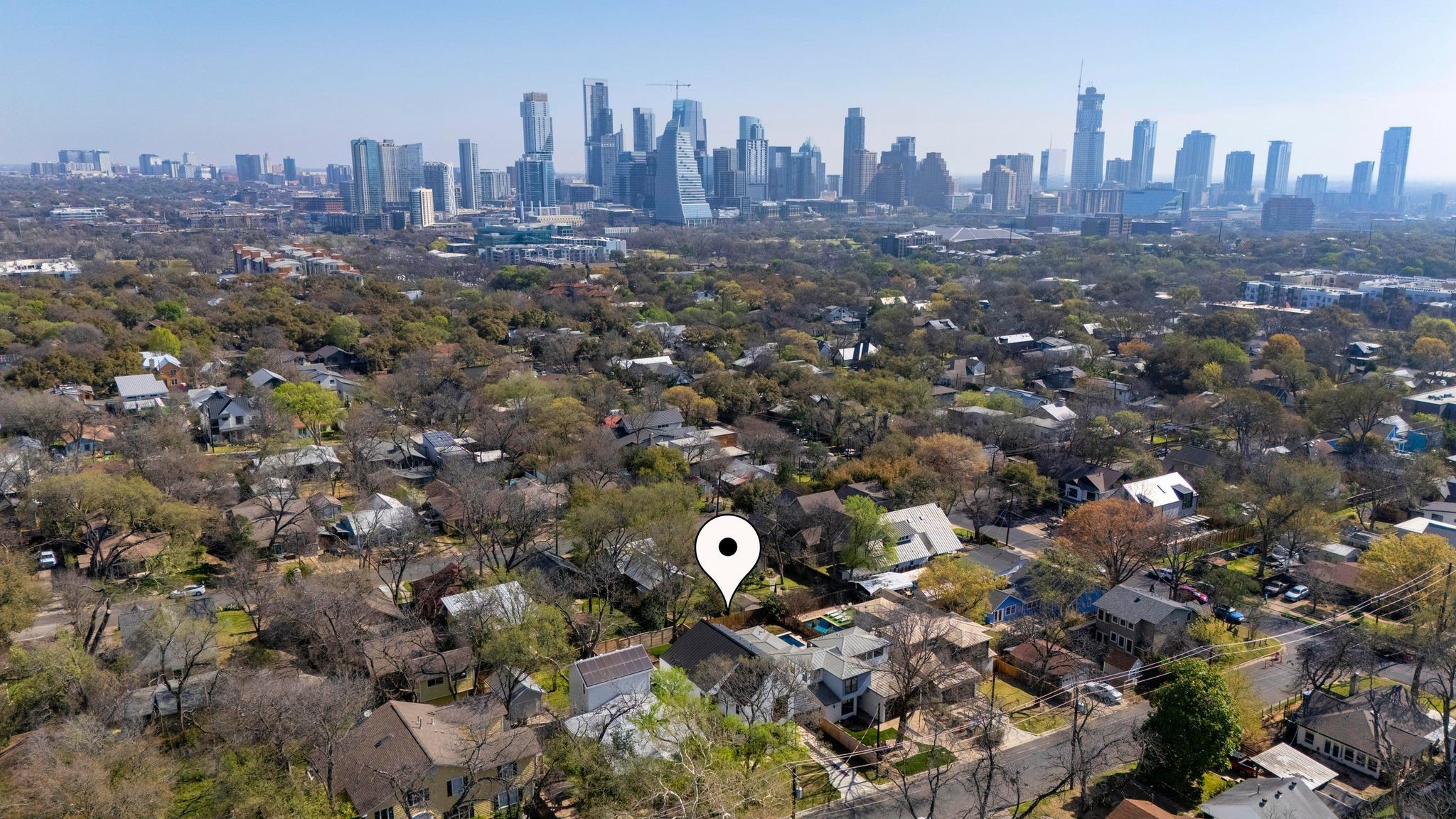 1608 Dexter ST