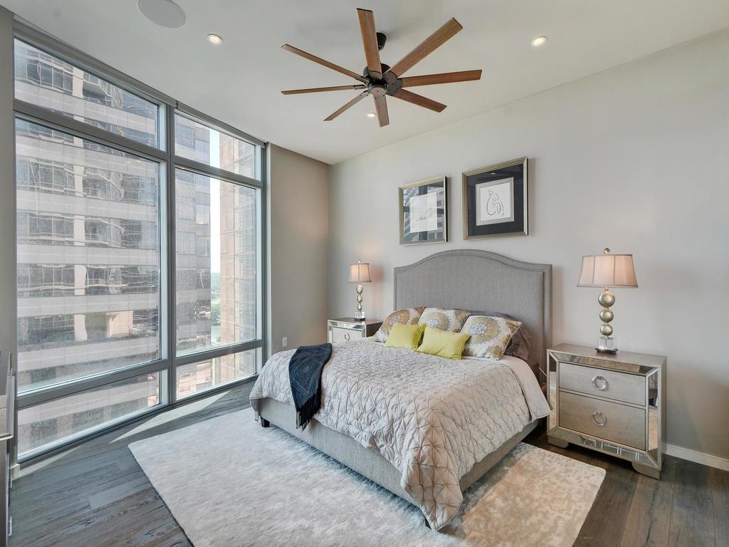 200 CONGRESS Ave # 12F