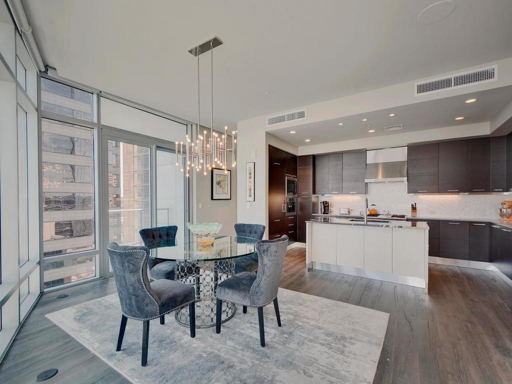 200 CONGRESS Ave # 12F