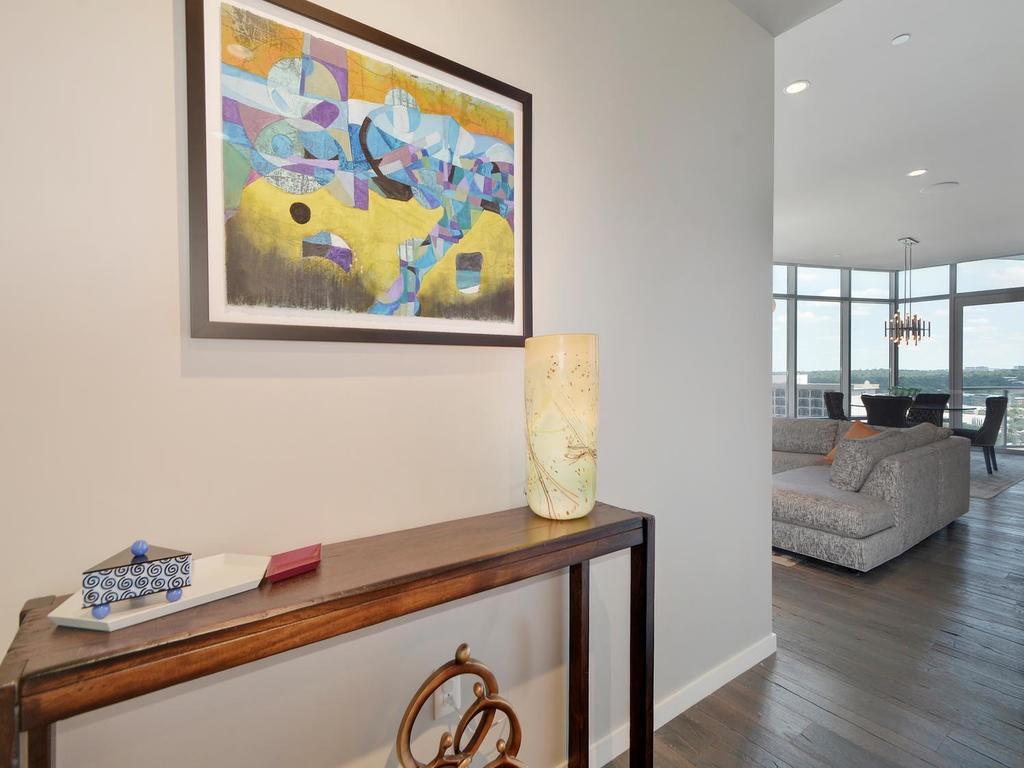 200 CONGRESS Ave # 12F