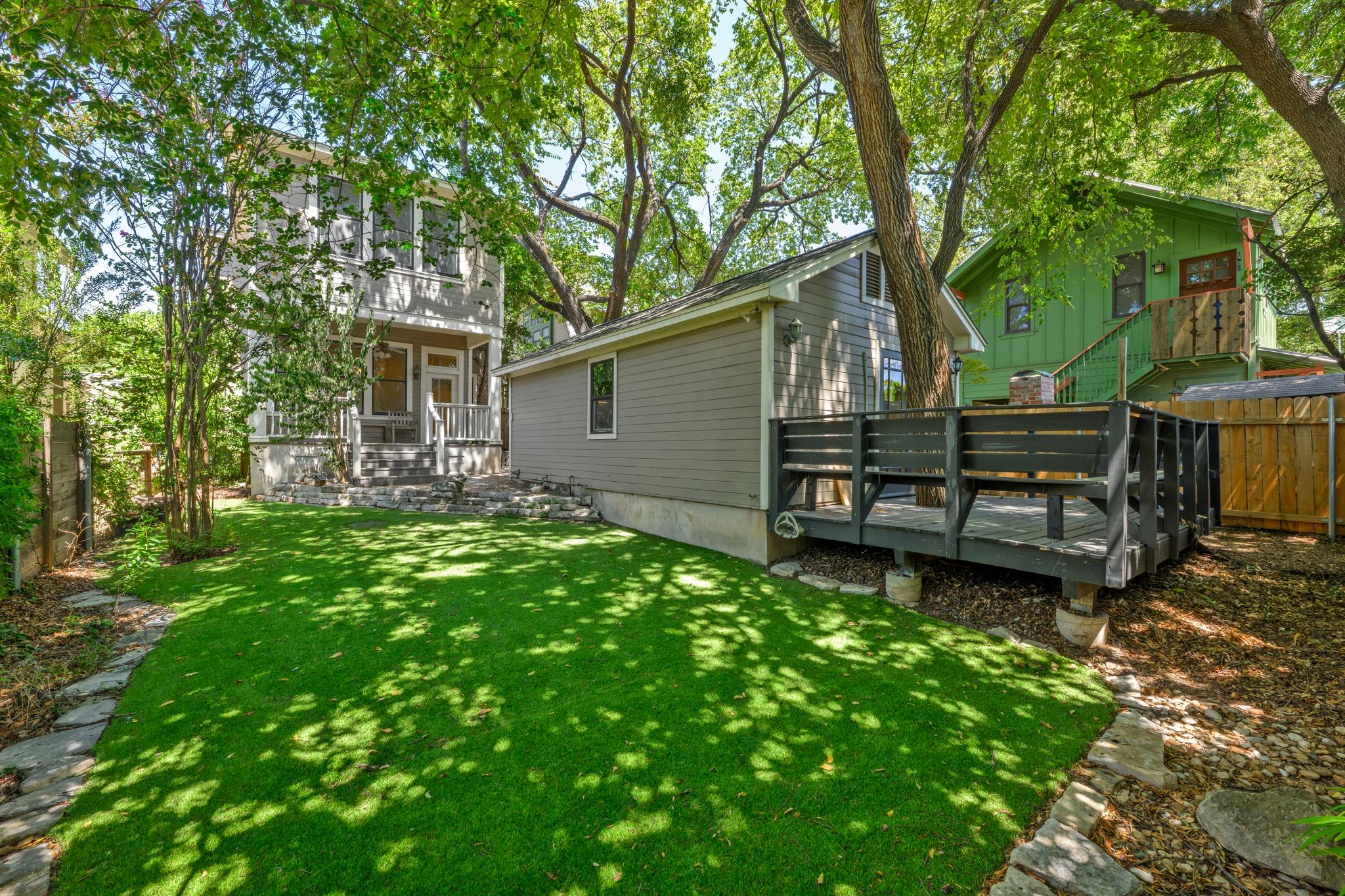 1309 W 10th ST