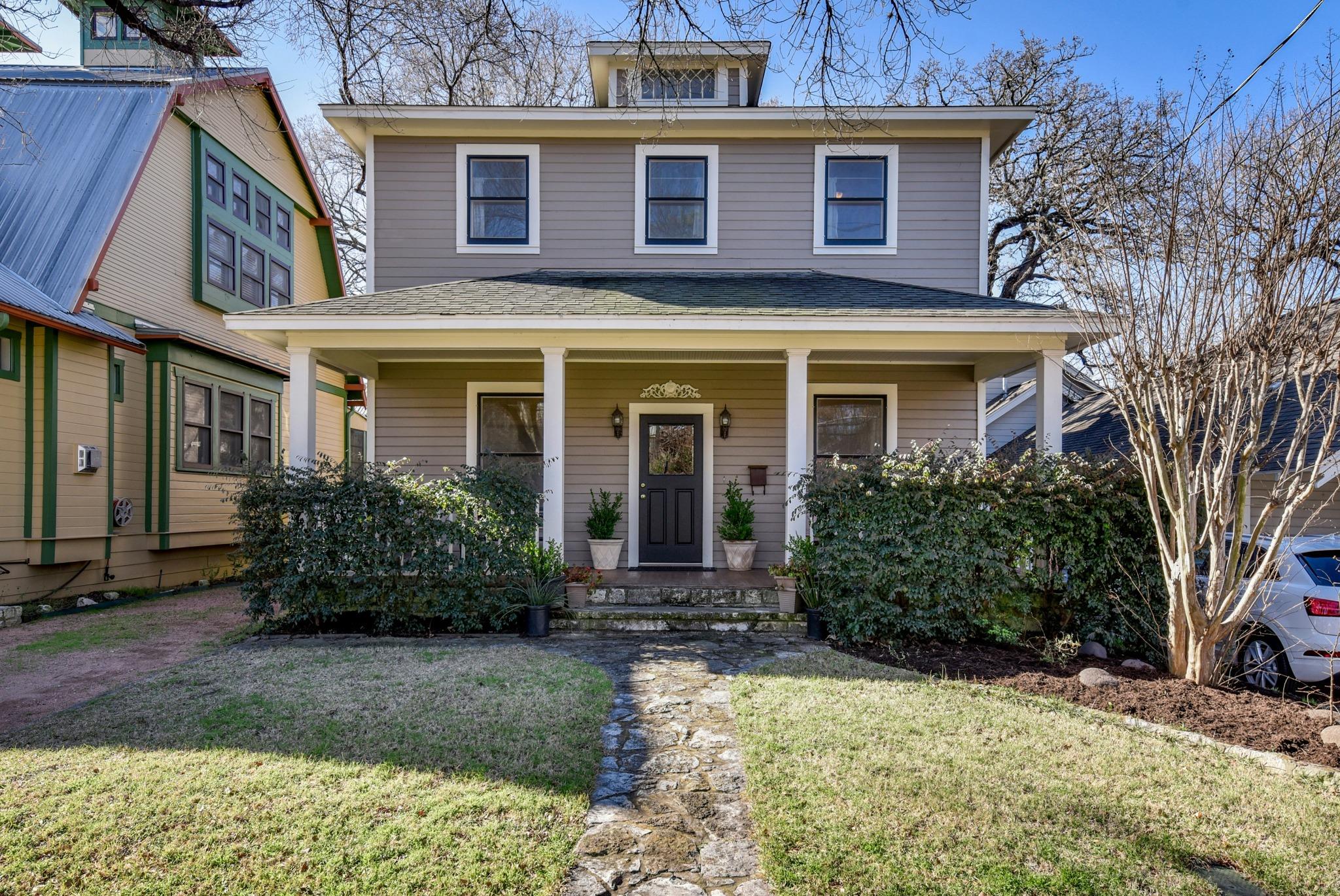 1309 W 10th ST