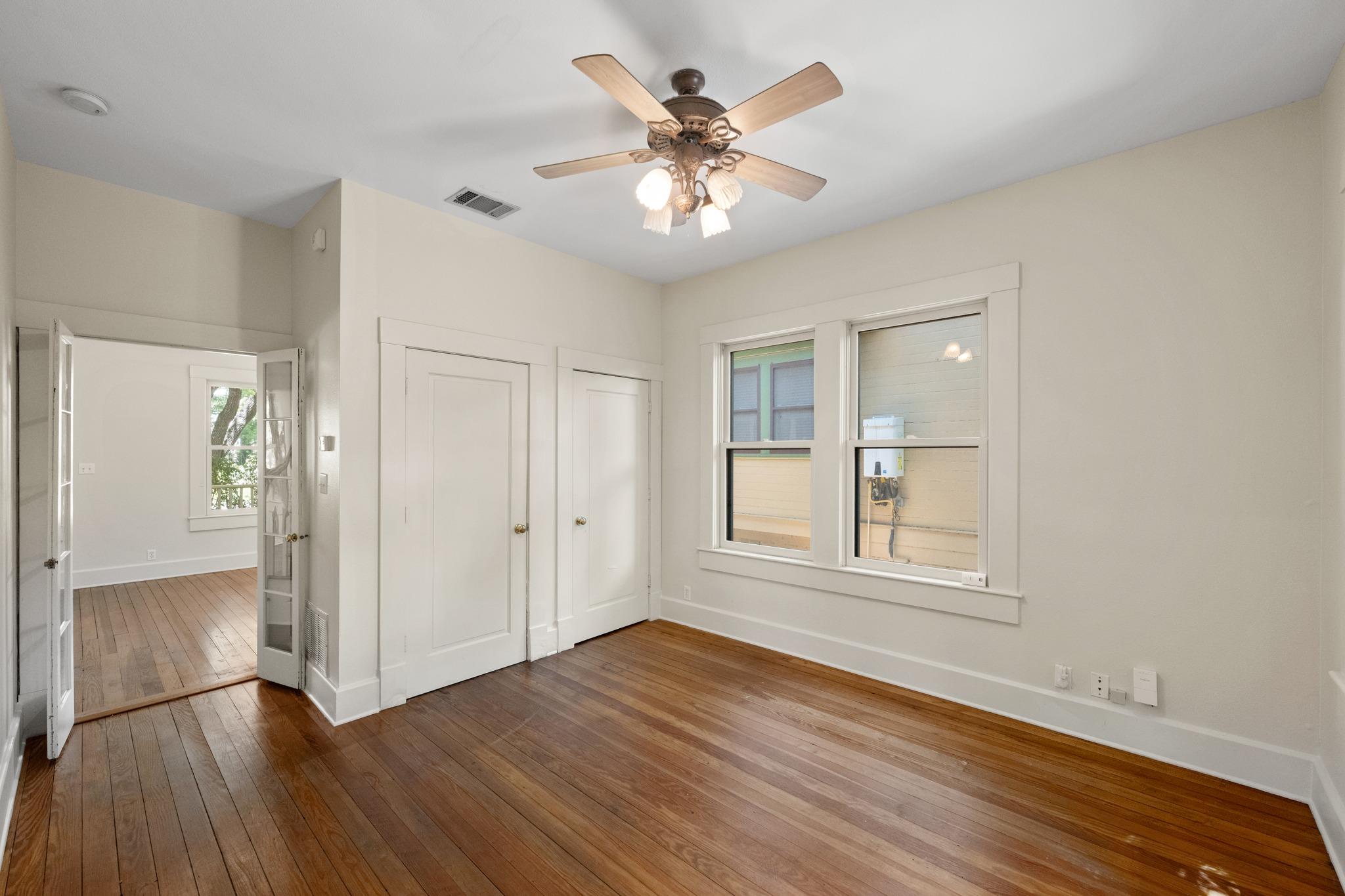 1309 W 10th ST