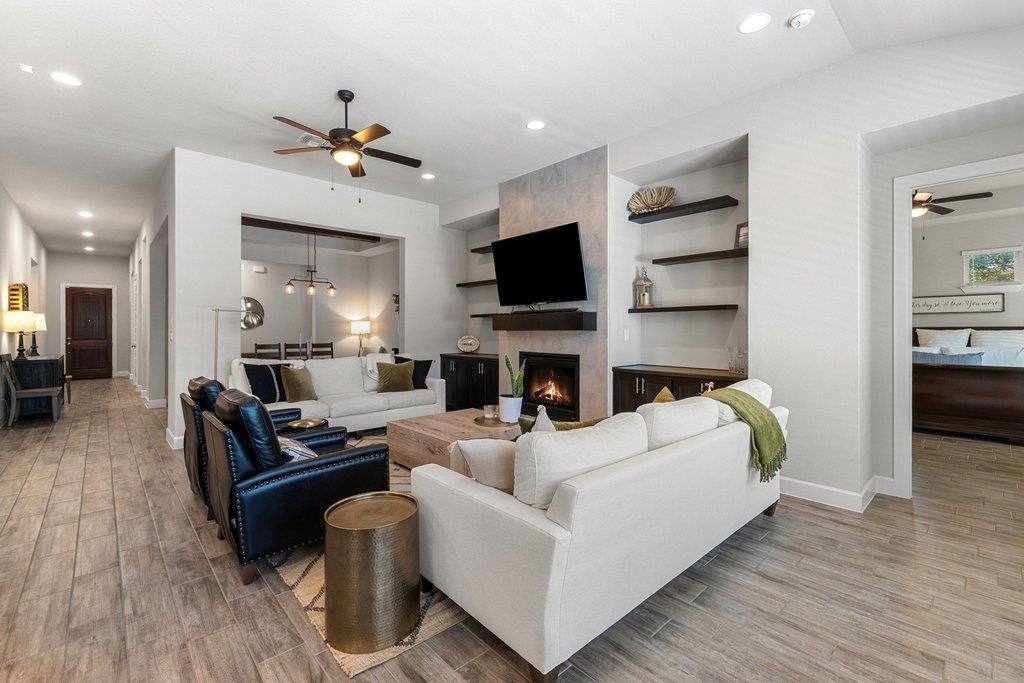 15408 La Catania WAY