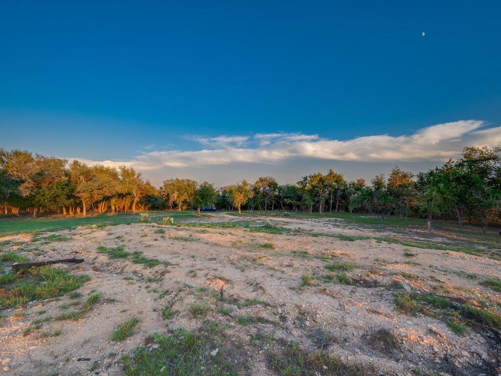 1008 Bell Springs RD