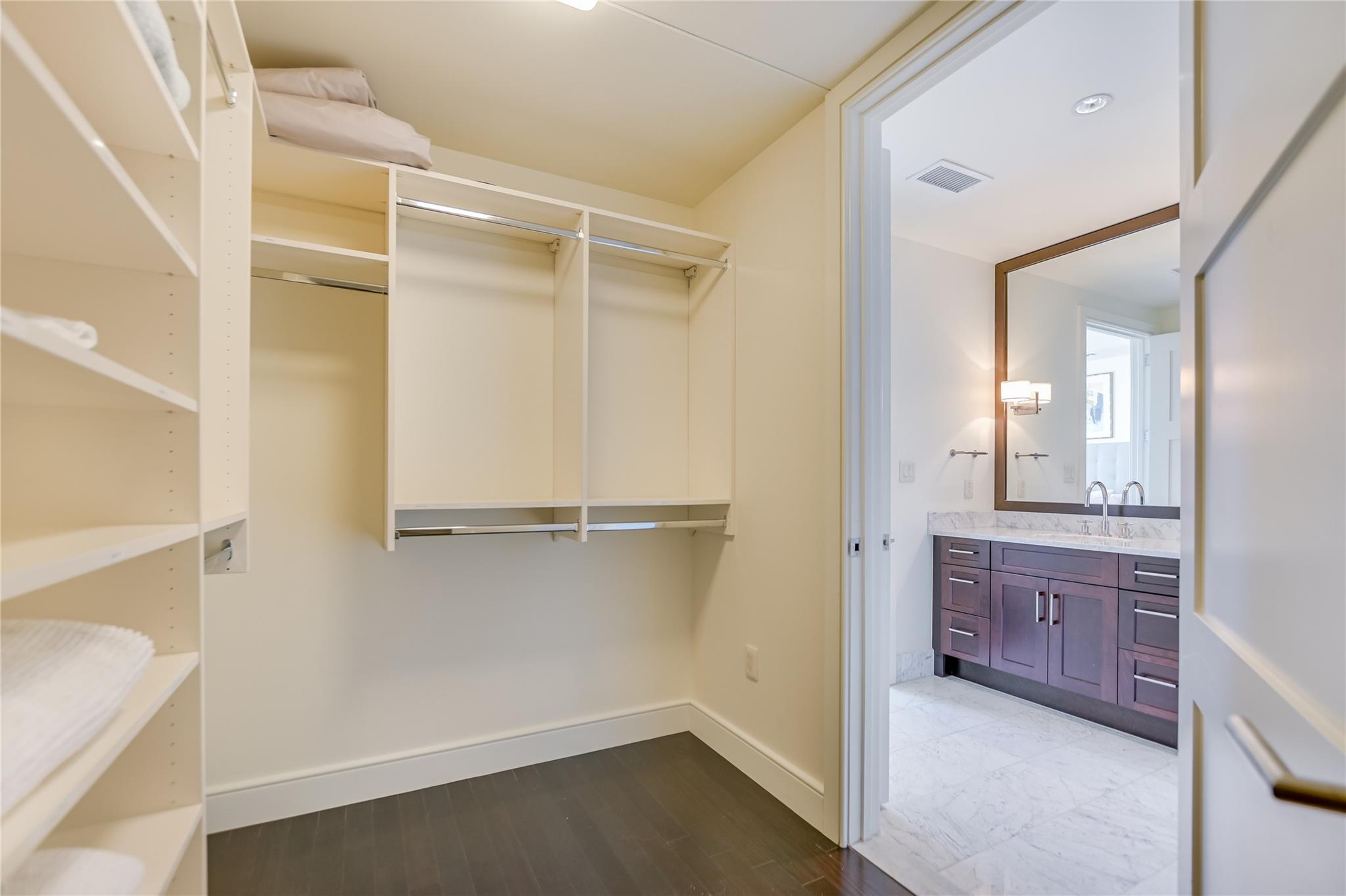 98 San Jacinto BLVD # 1209