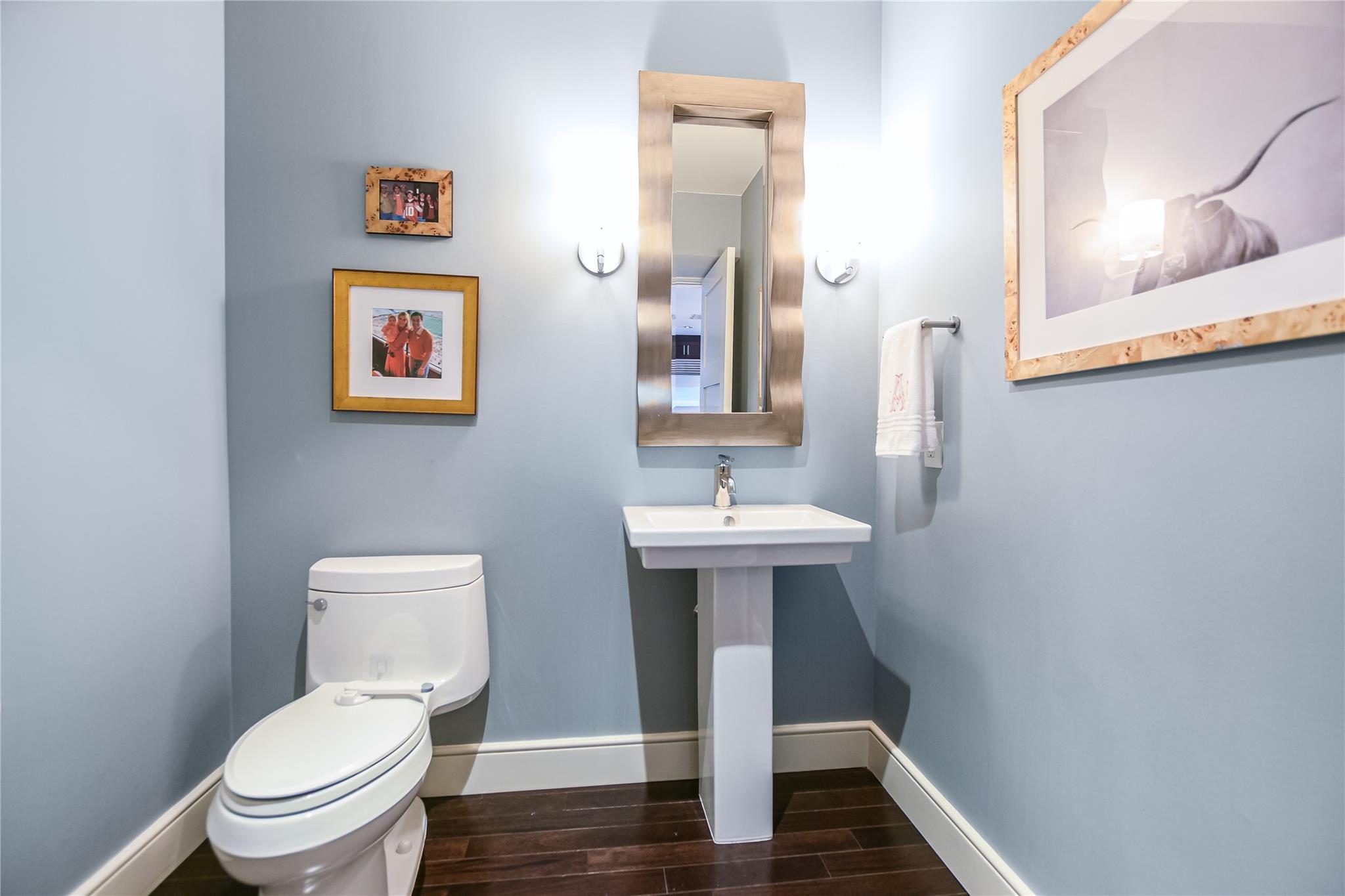 98 San Jacinto BLVD # 1209