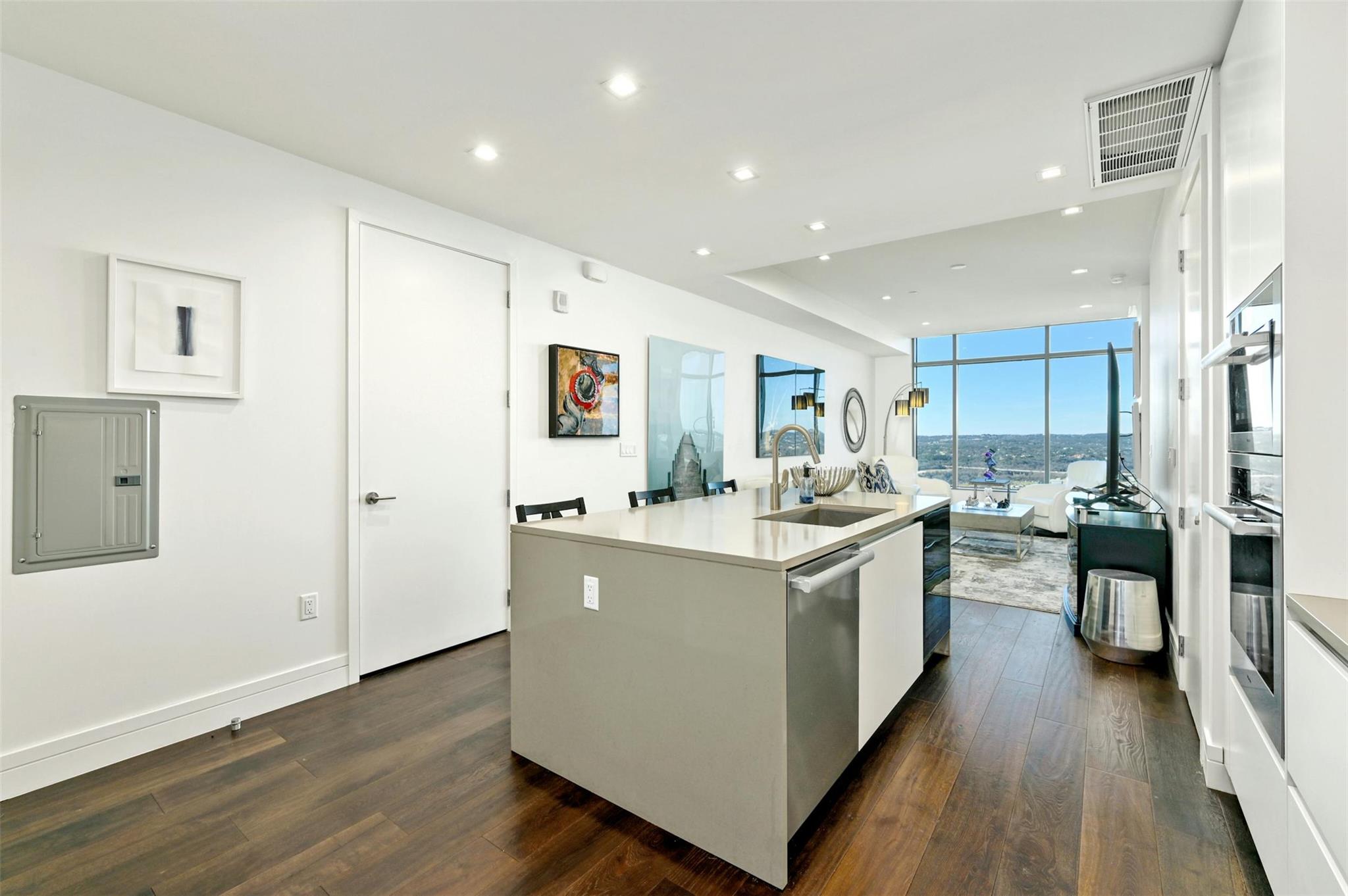 501 West Ave # 3202