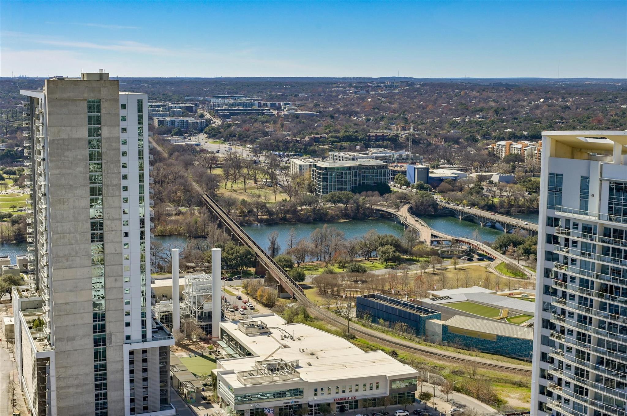 501 West Ave # 3202
