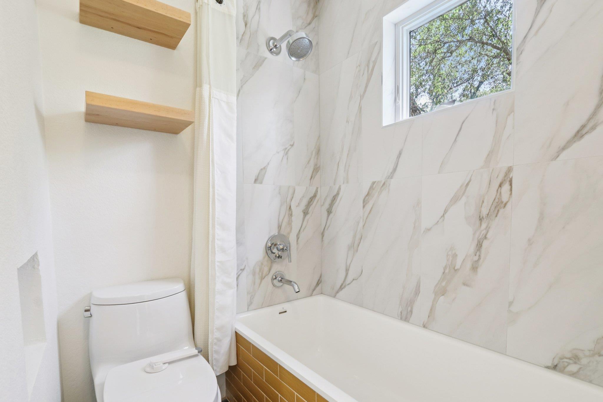 1111 N Canyonwood DR