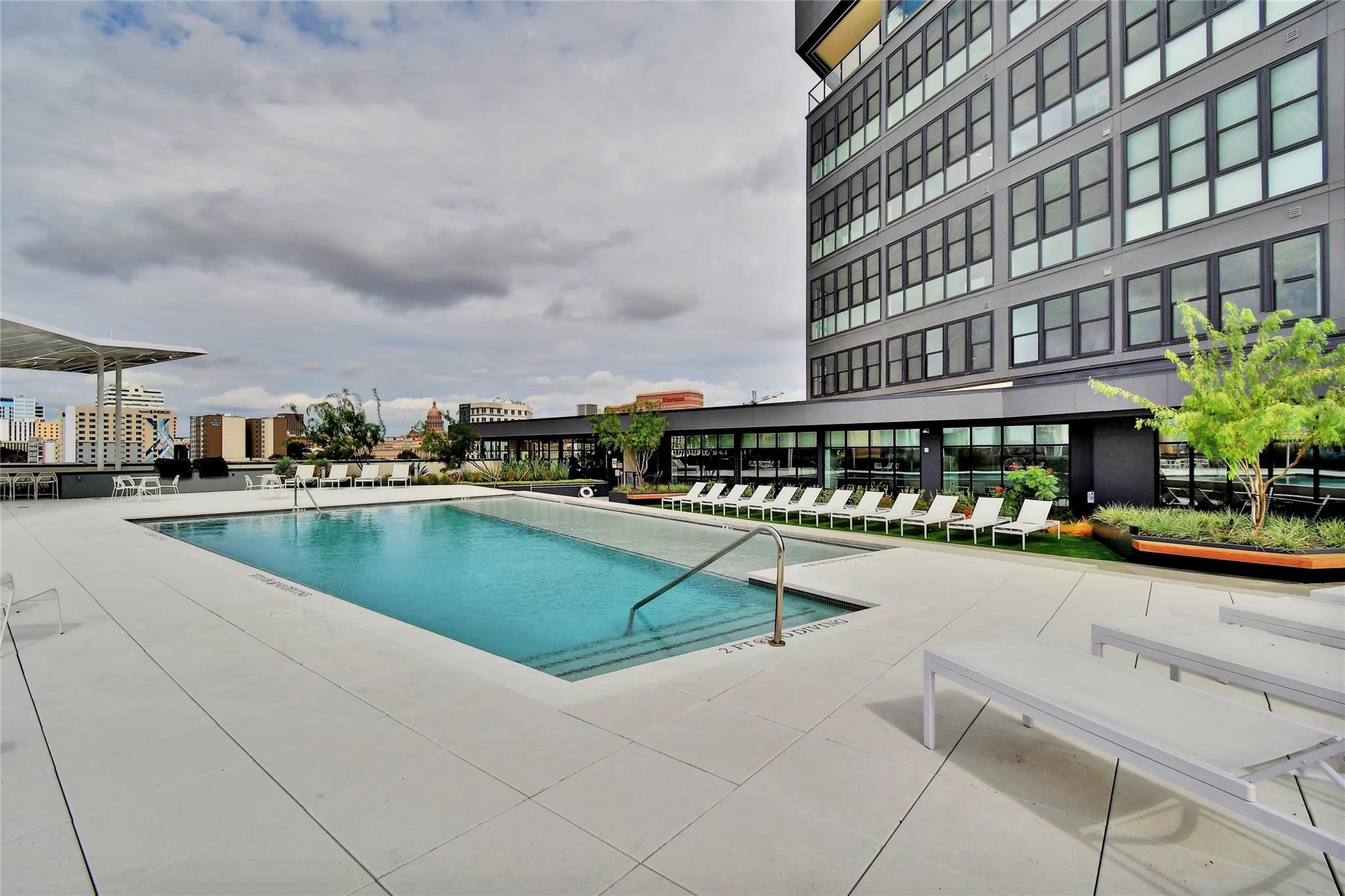 800 Embassy DR # 609