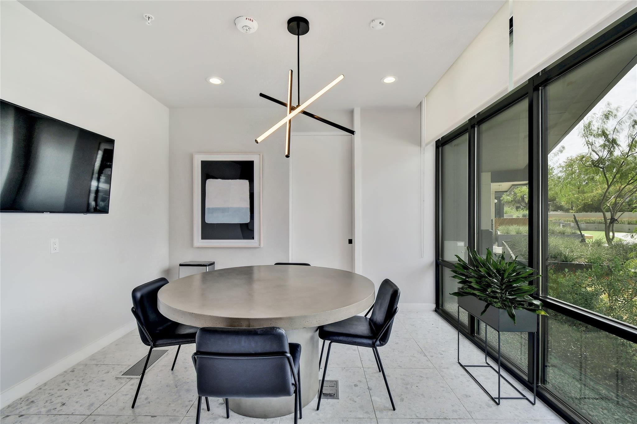 800 Embassy DR # 609