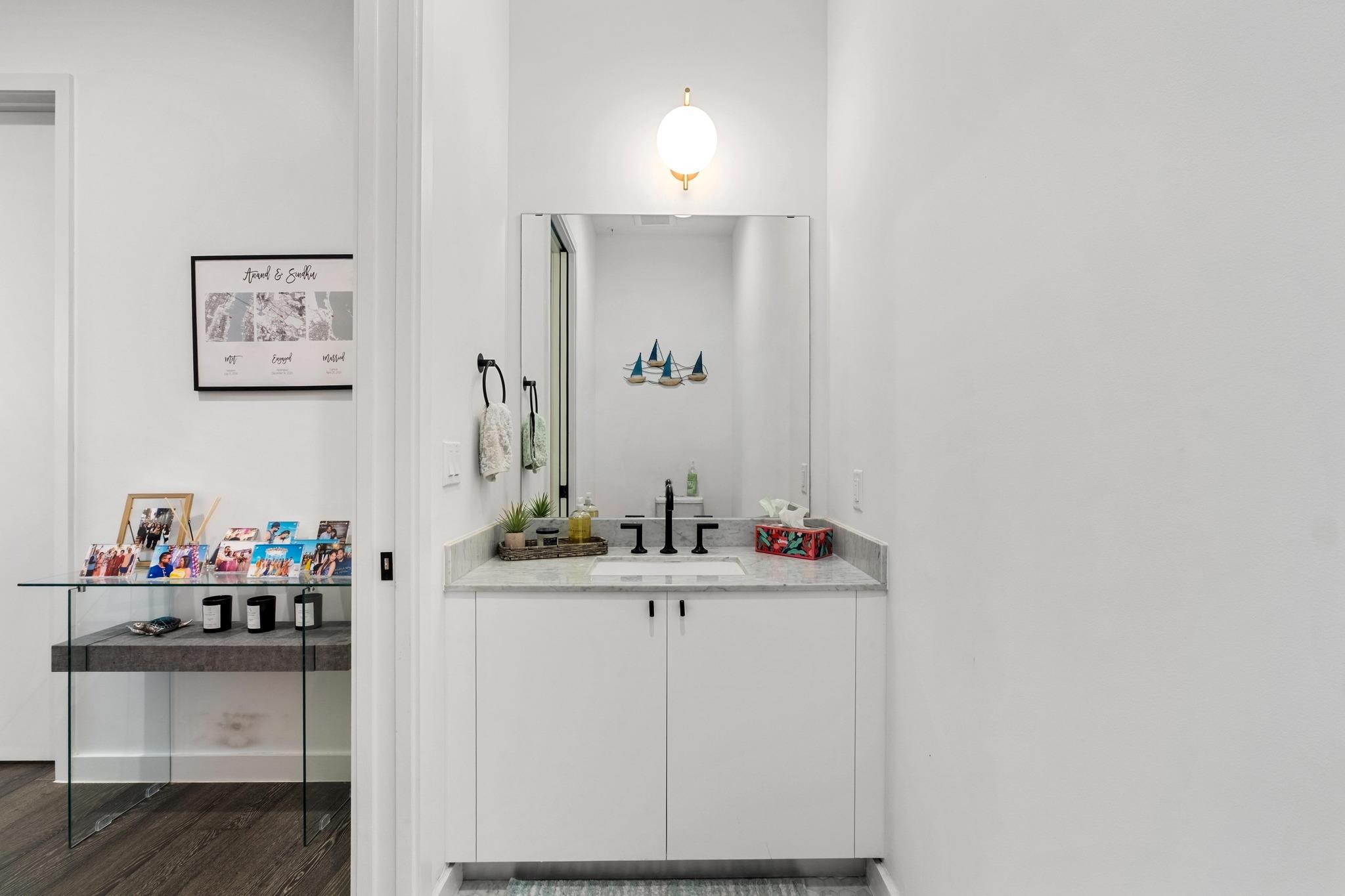 800 Embassy DR # 609