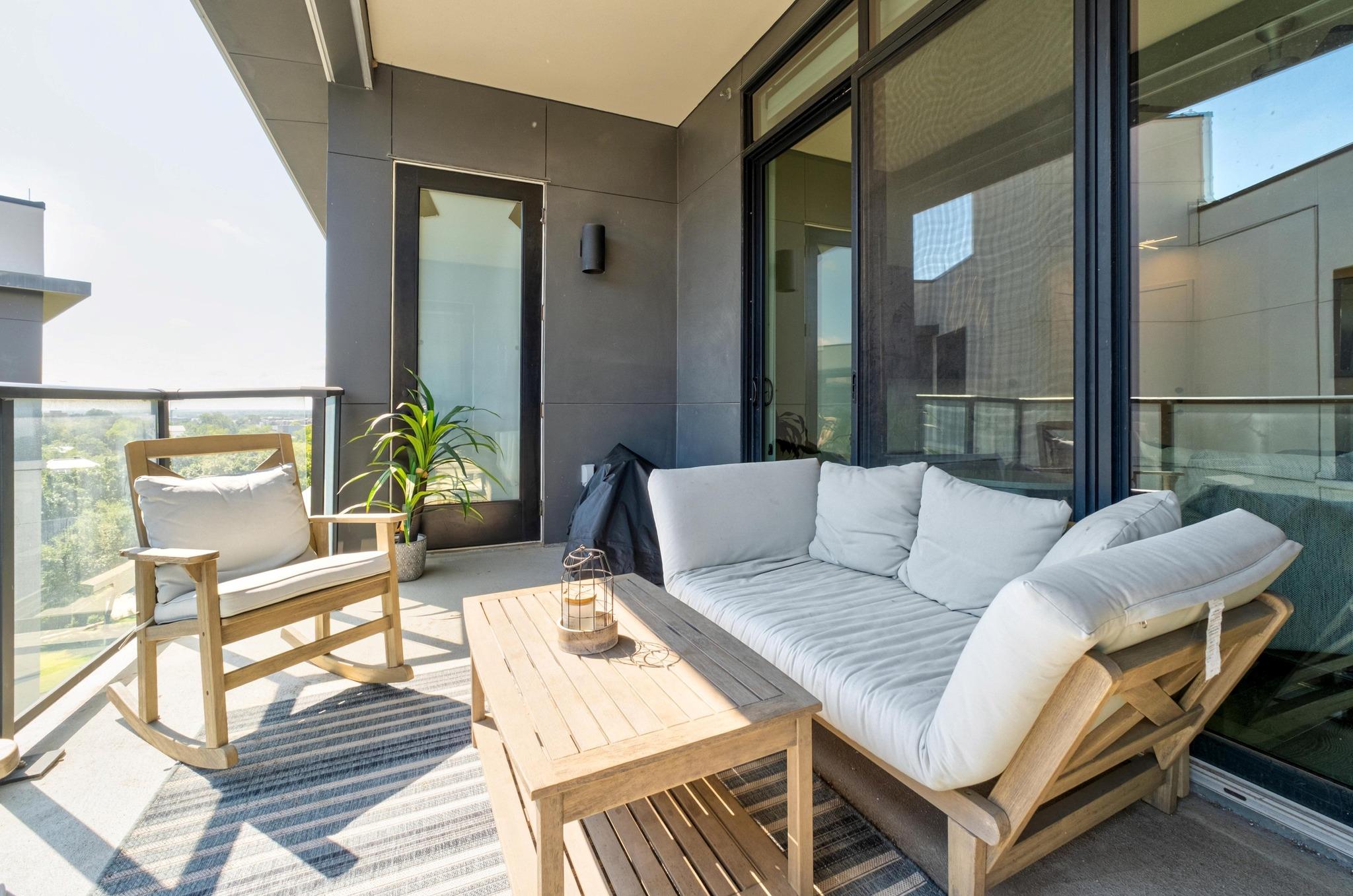 800 Embassy DR # 609