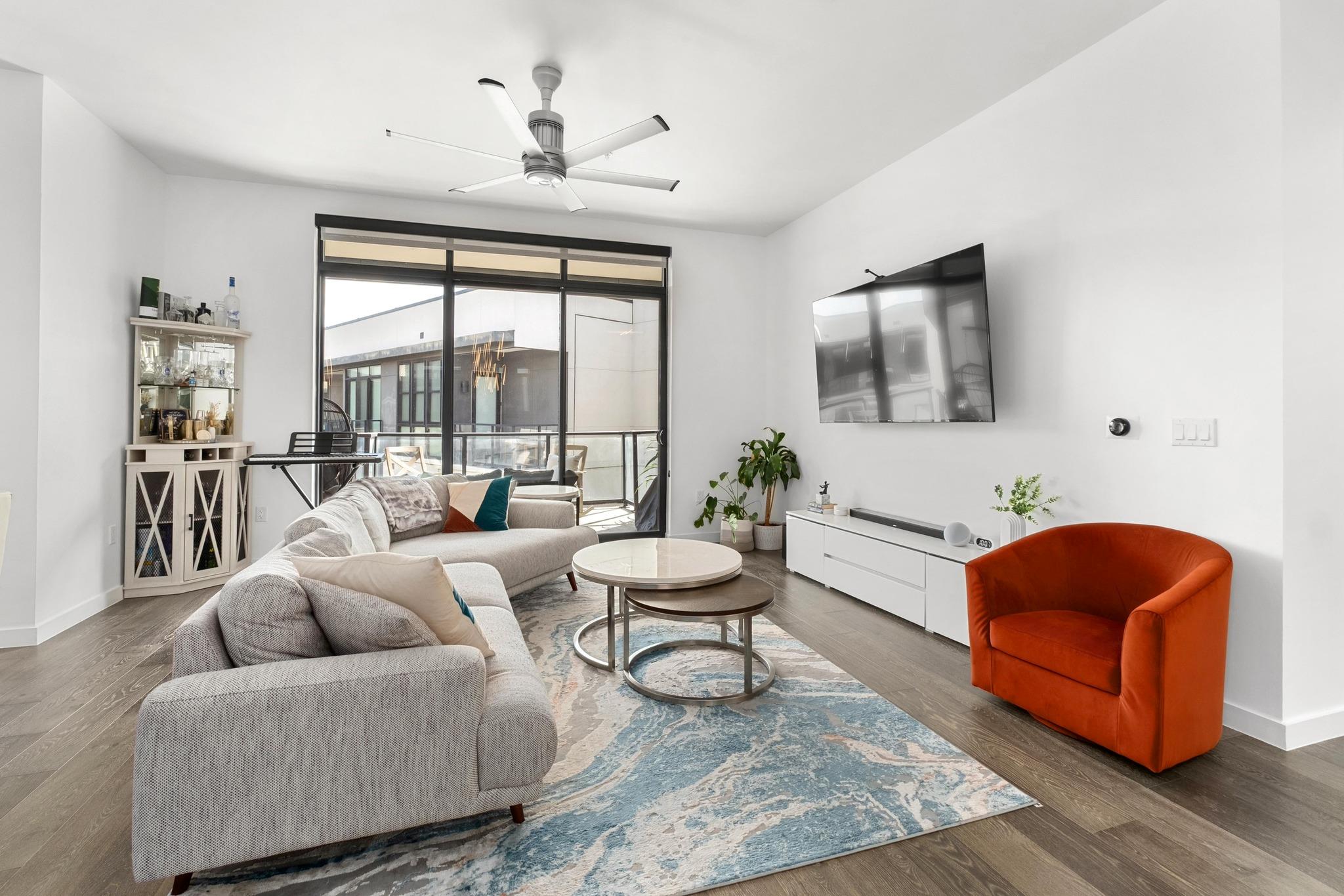 800 Embassy DR # 609