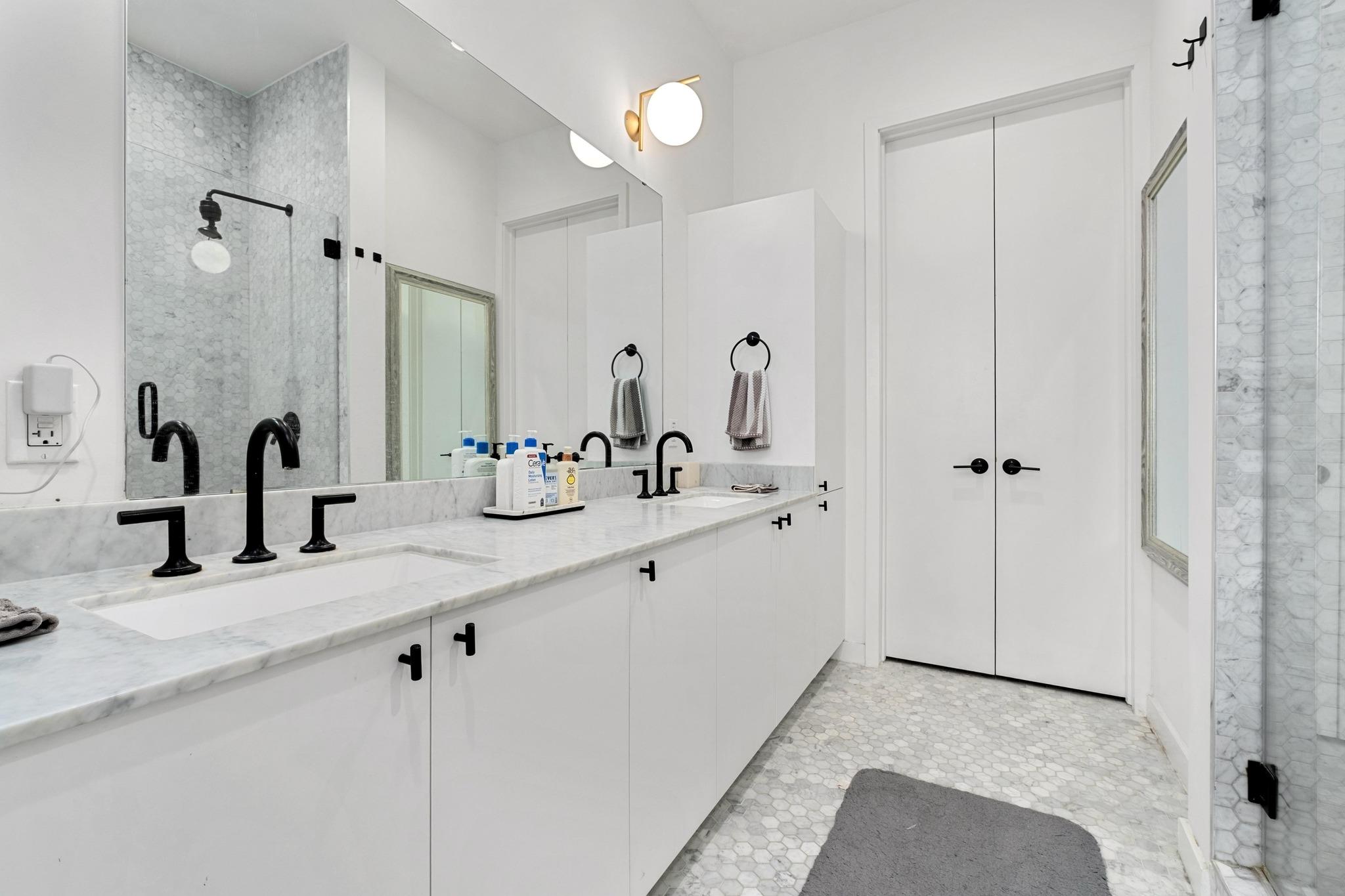 800 Embassy DR # 609