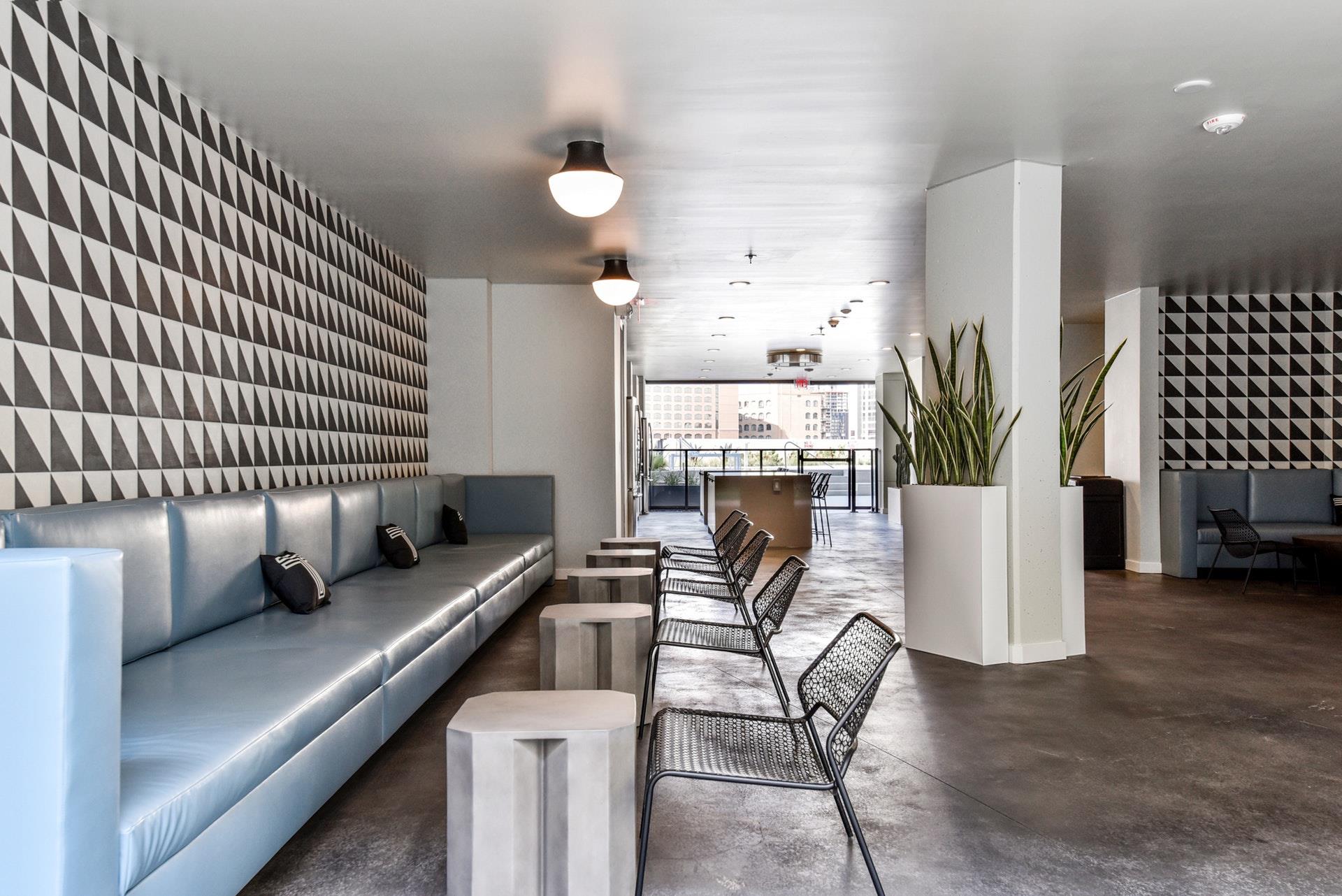 800 Embassy DR # 609