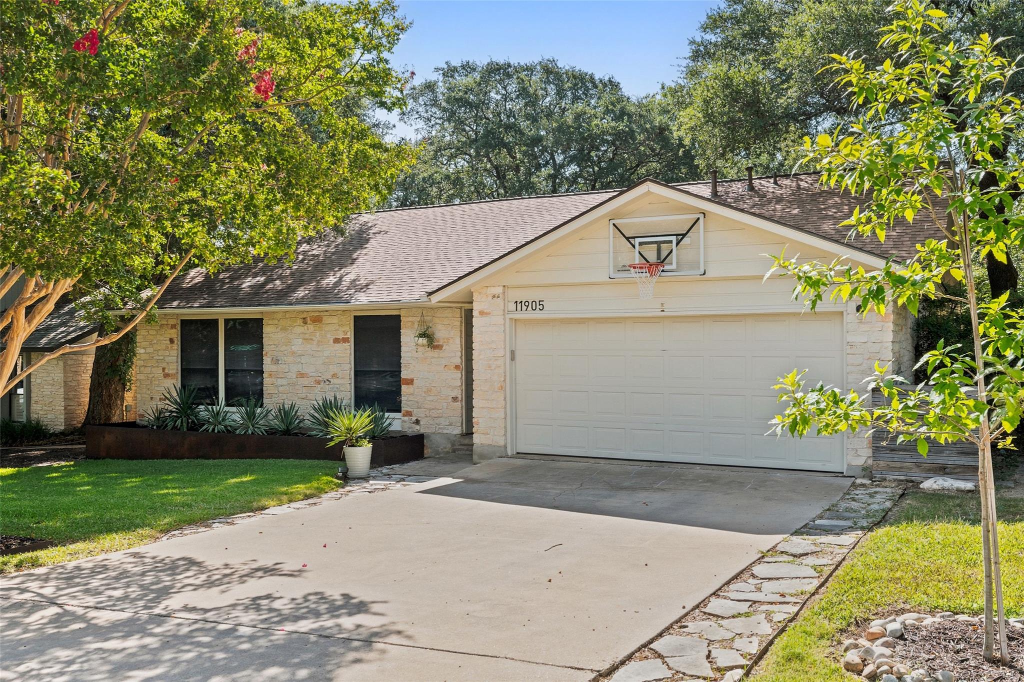 11905 Misty Brook DR