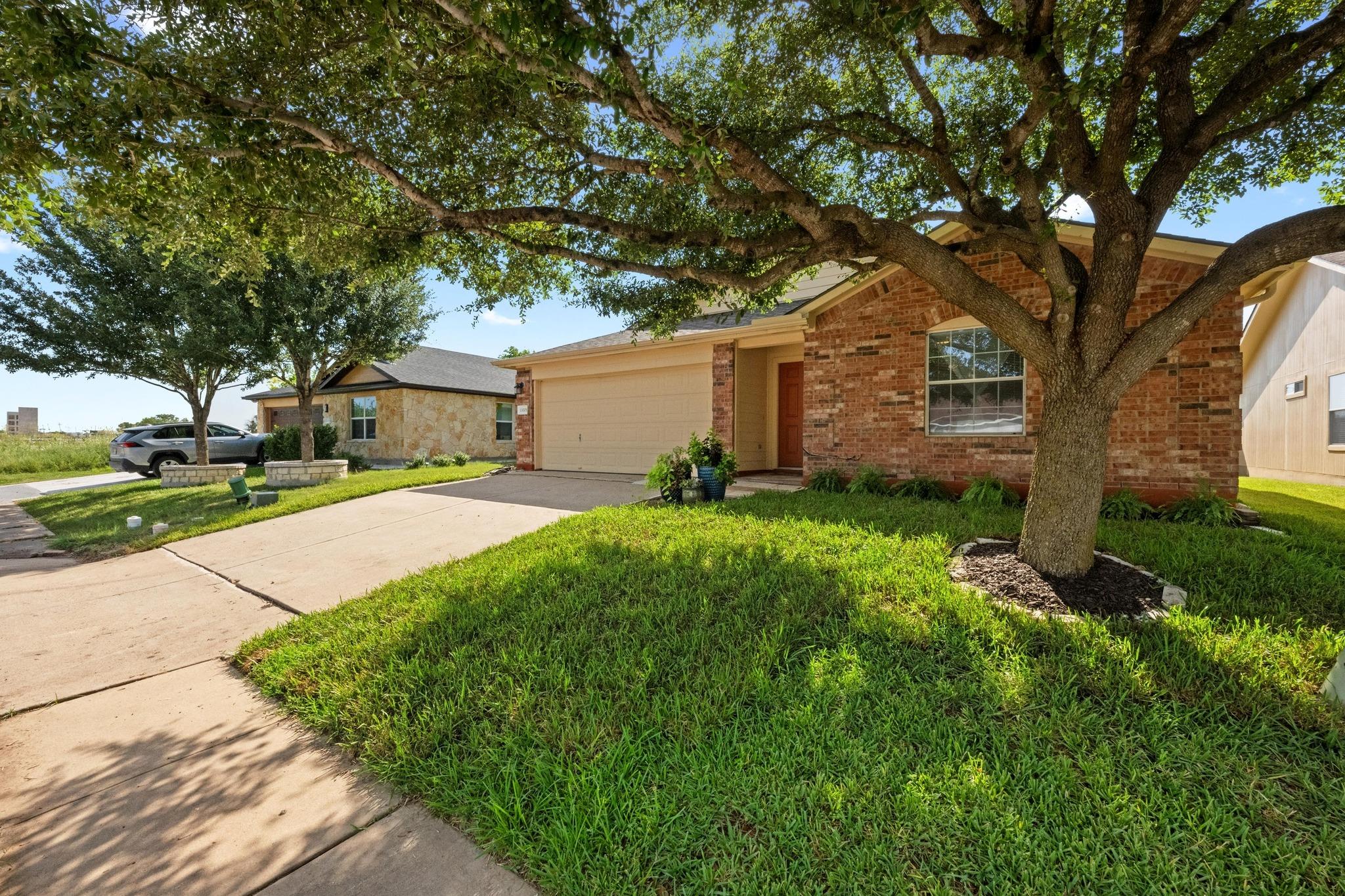 13001 Carillon WAY